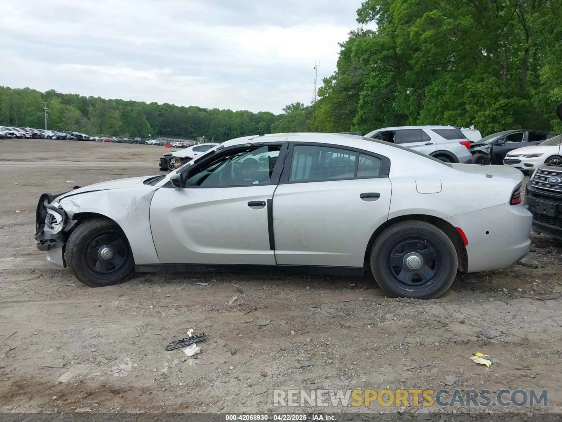 14 Photograph of a damaged car 2C3CDXAT2KH558292 DODGE CHARGER 2019