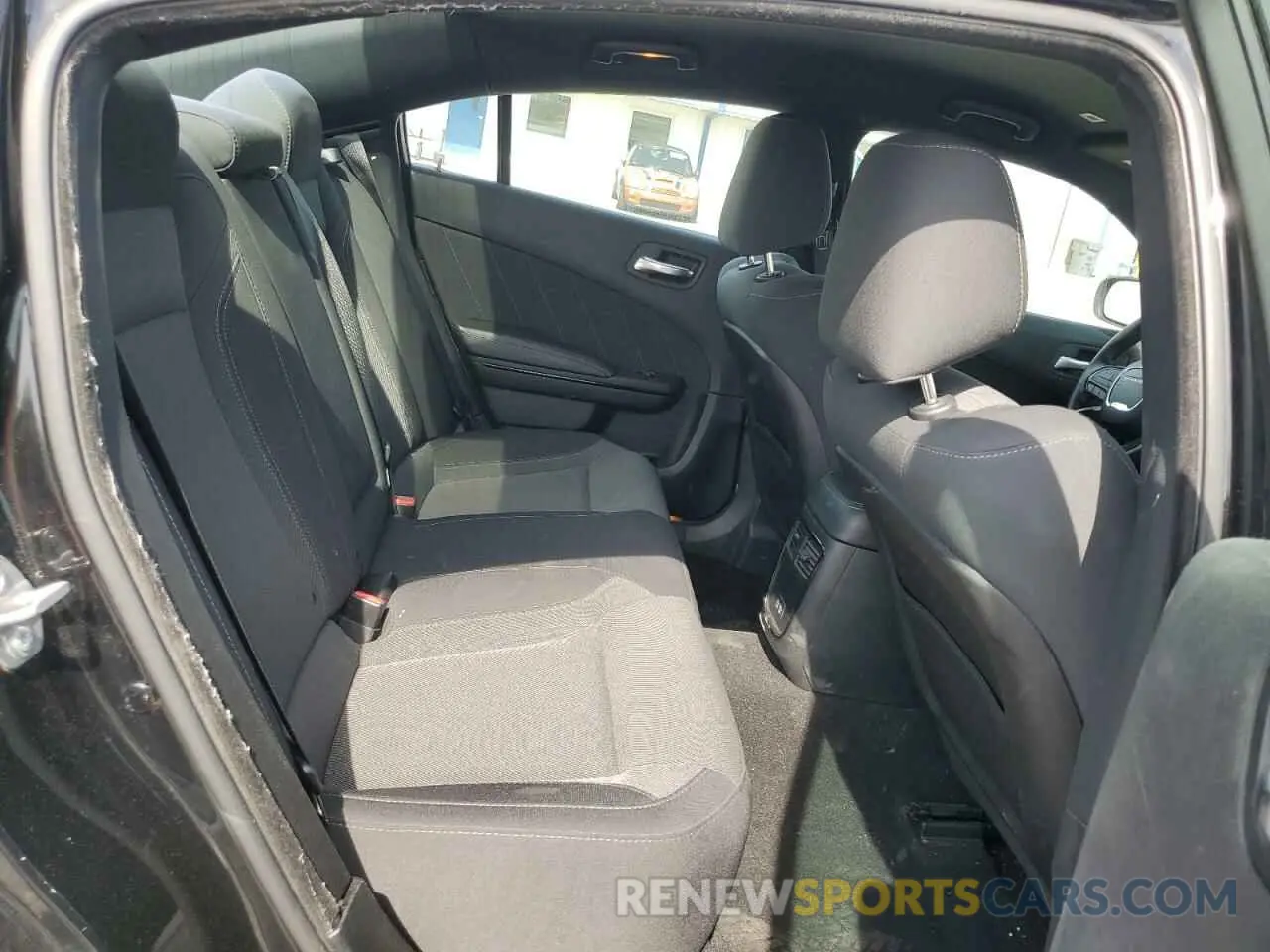 10 Photograph of a damaged car 2C3CDXBG0KH553285 DODGE CHARGER 2019