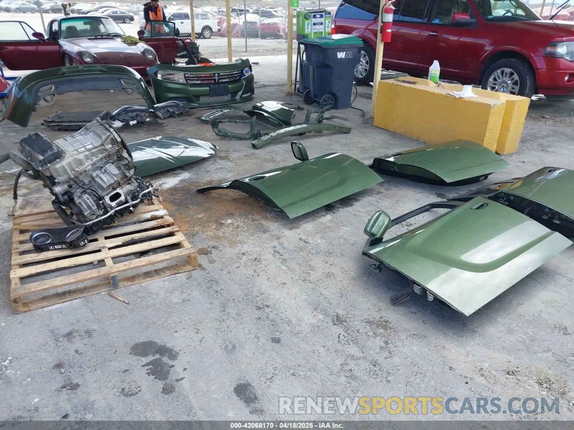 1 Photograph of a damaged car 2C3CDXBG0KH564402 DODGE CHARGER 2019