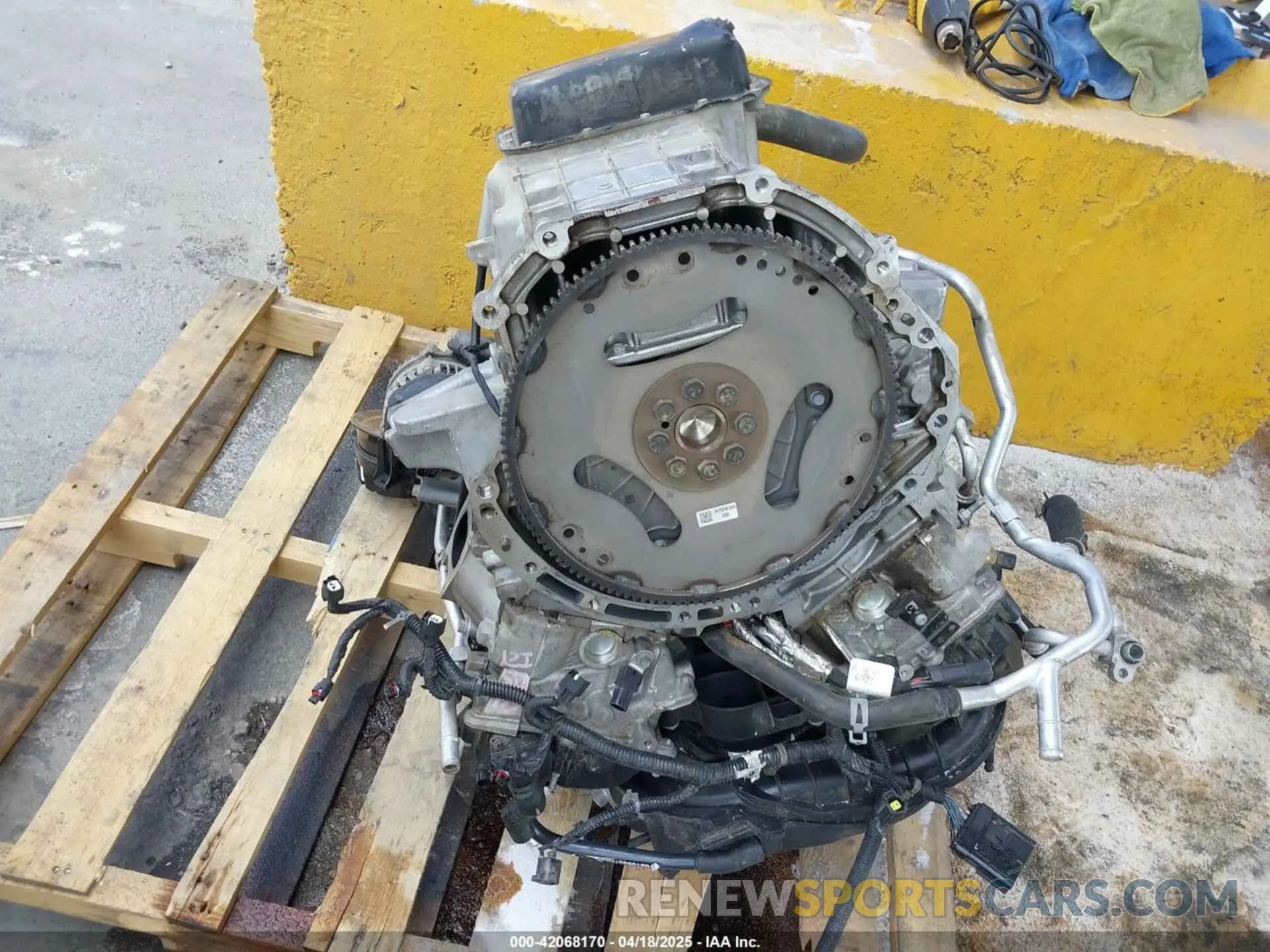 10 Photograph of a damaged car 2C3CDXBG0KH564402 DODGE CHARGER 2019