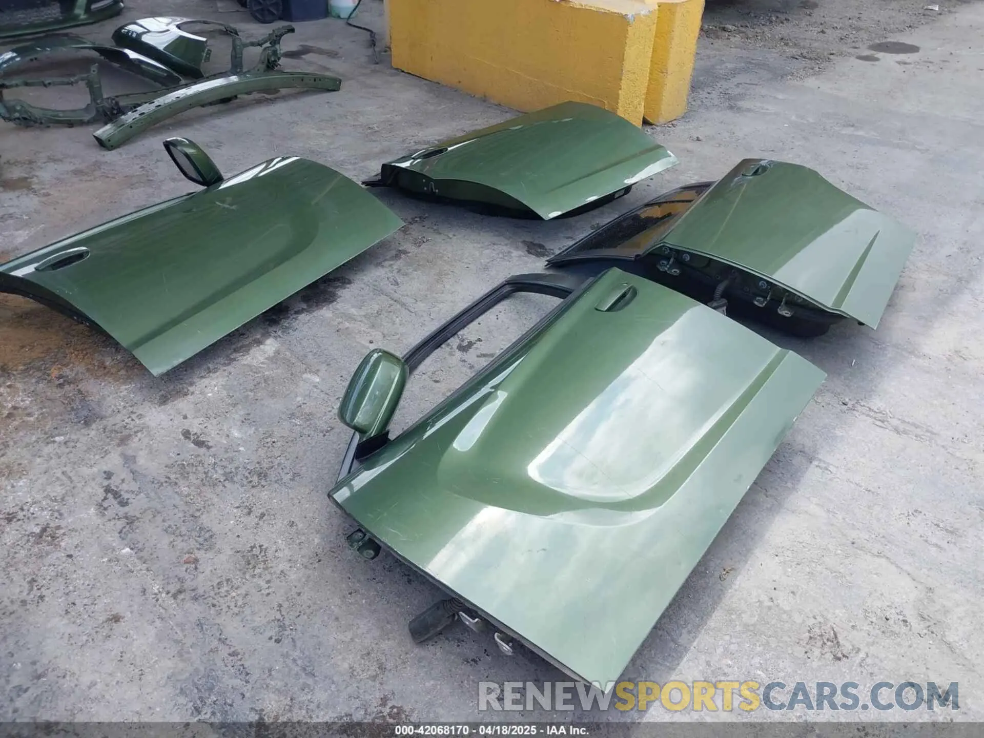11 Photograph of a damaged car 2C3CDXBG0KH564402 DODGE CHARGER 2019