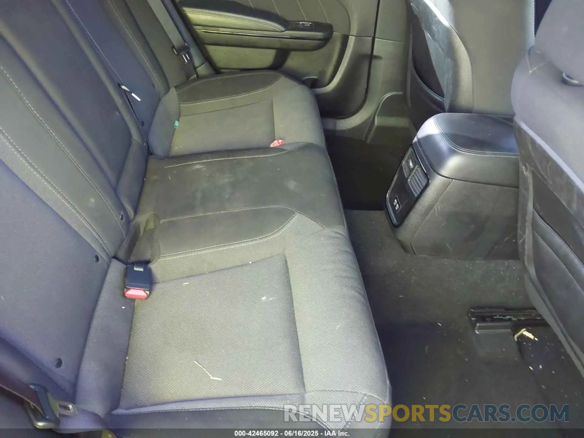 8 Photograph of a damaged car 2C3CDXBG0KH599358 DODGE CHARGER 2019