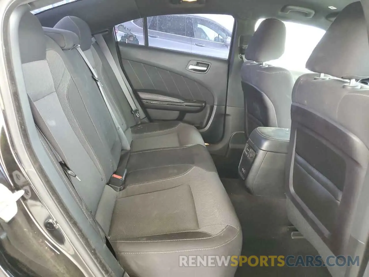 10 Photograph of a damaged car 2C3CDXBG0KH700687 DODGE CHARGER 2019