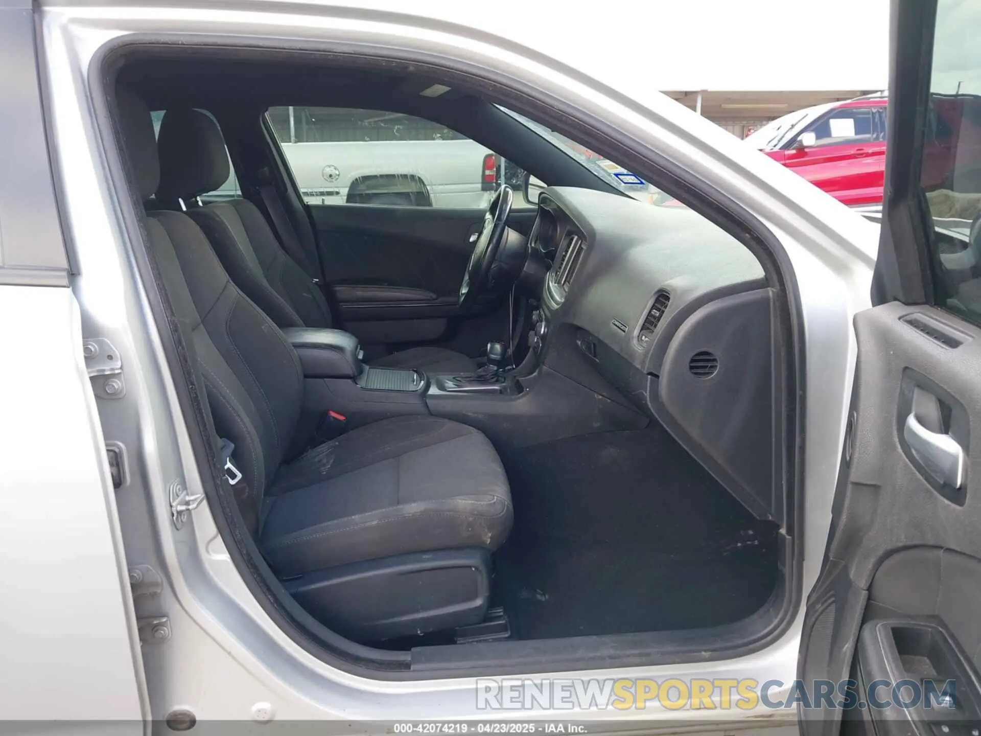 5 Photograph of a damaged car 2C3CDXBG1KH615387 DODGE CHARGER 2019