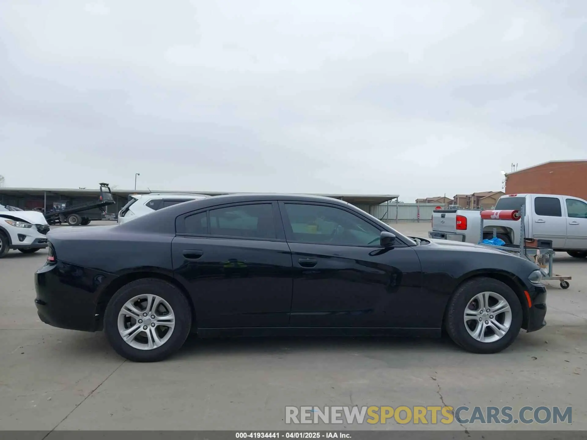 13 Photograph of a damaged car 2C3CDXBG2KH579435 DODGE CHARGER 2019