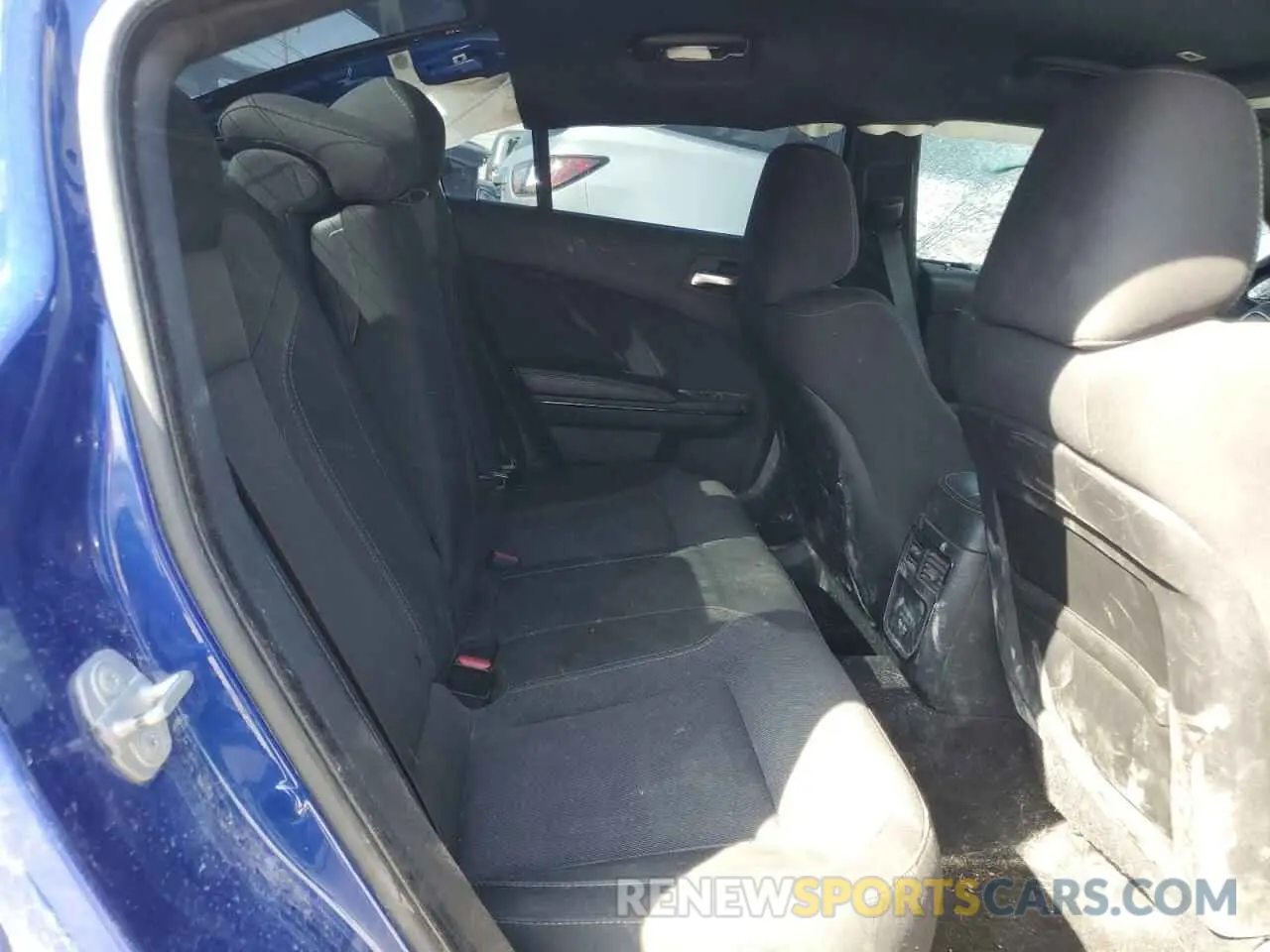 10 Photograph of a damaged car 2C3CDXBG2KH650567 DODGE CHARGER 2019
