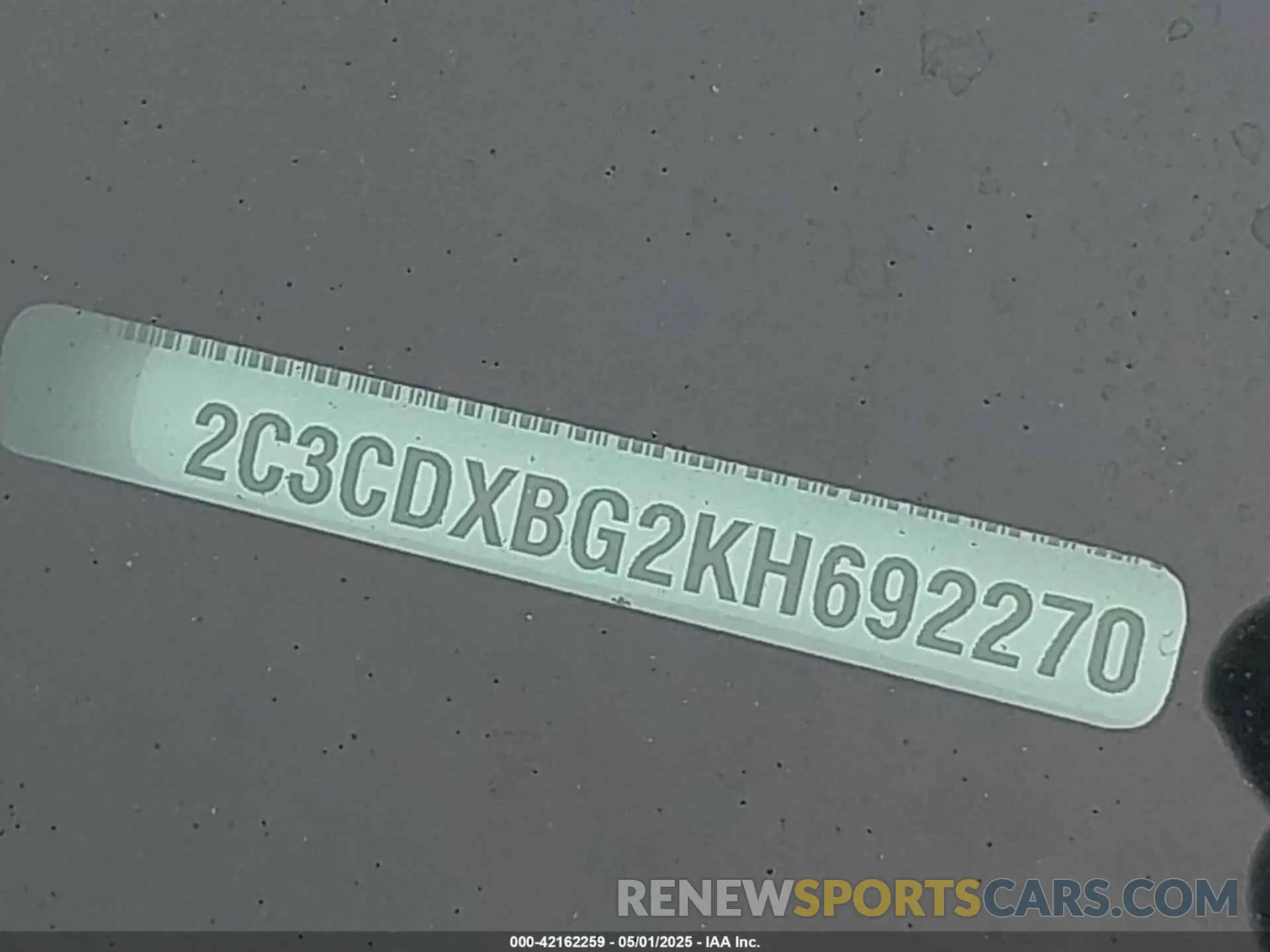 18 Photograph of a damaged car 2C3CDXBG2KH692270 DODGE CHARGER 2019
