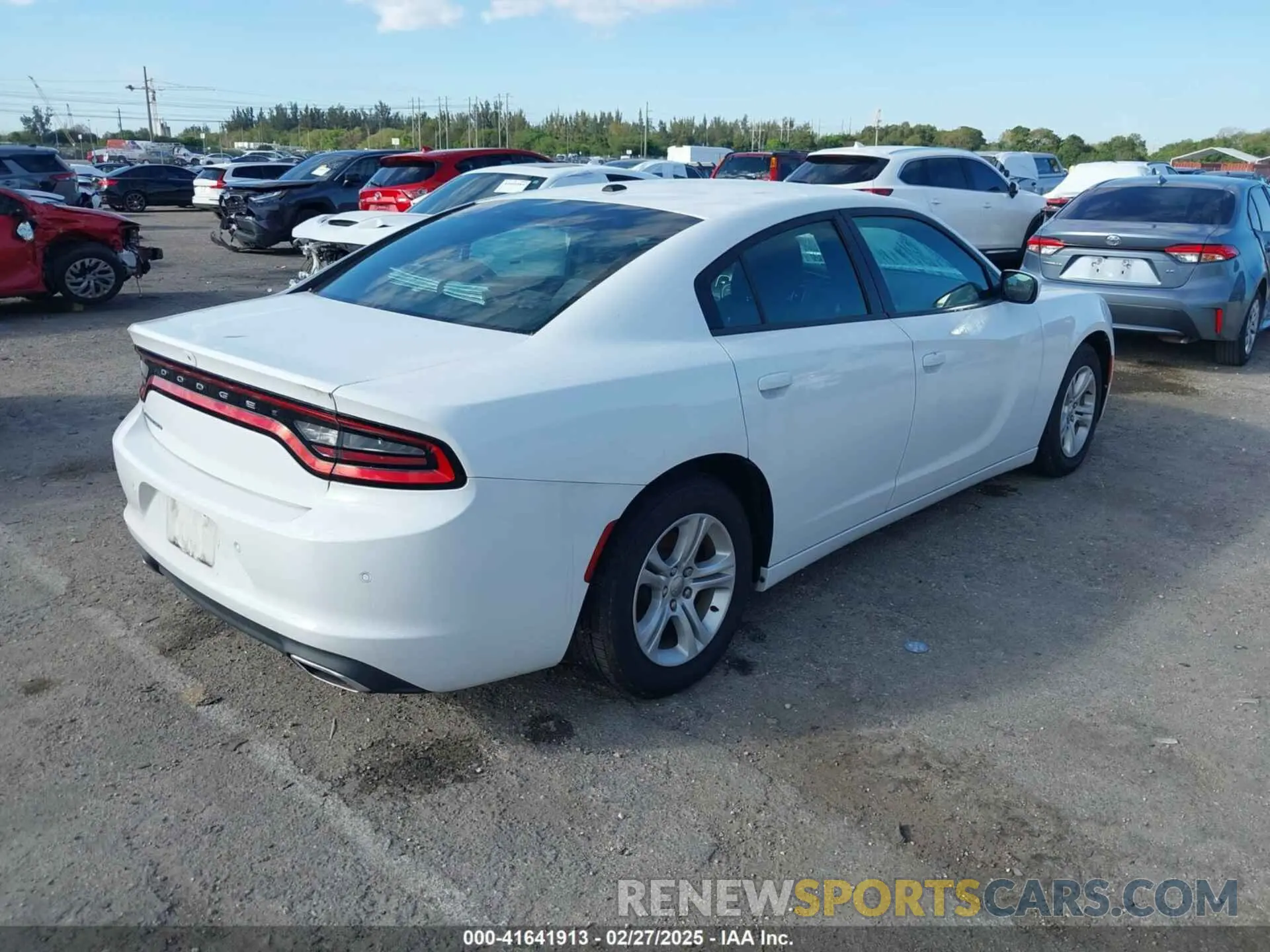 4 Photograph of a damaged car 2C3CDXBG2KH730063 DODGE CHARGER 2019