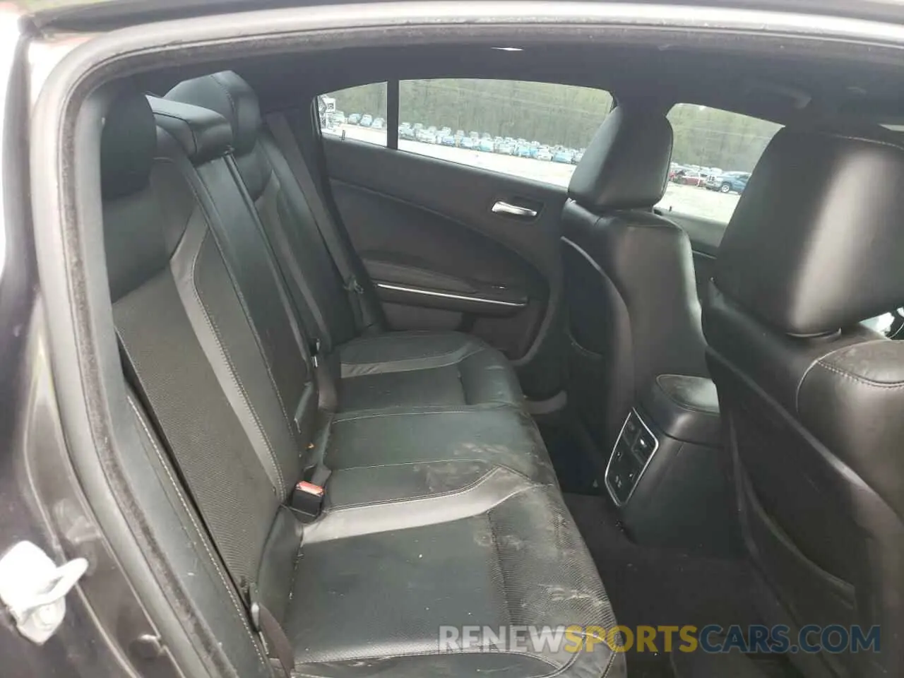 10 Photograph of a damaged car 2C3CDXBG2KH743640 DODGE CHARGER 2019