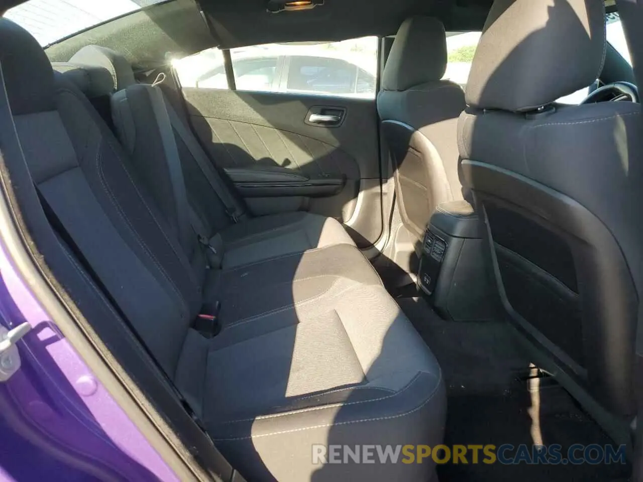 10 Photograph of a damaged car 2C3CDXBG3KH518739 DODGE CHARGER 2019