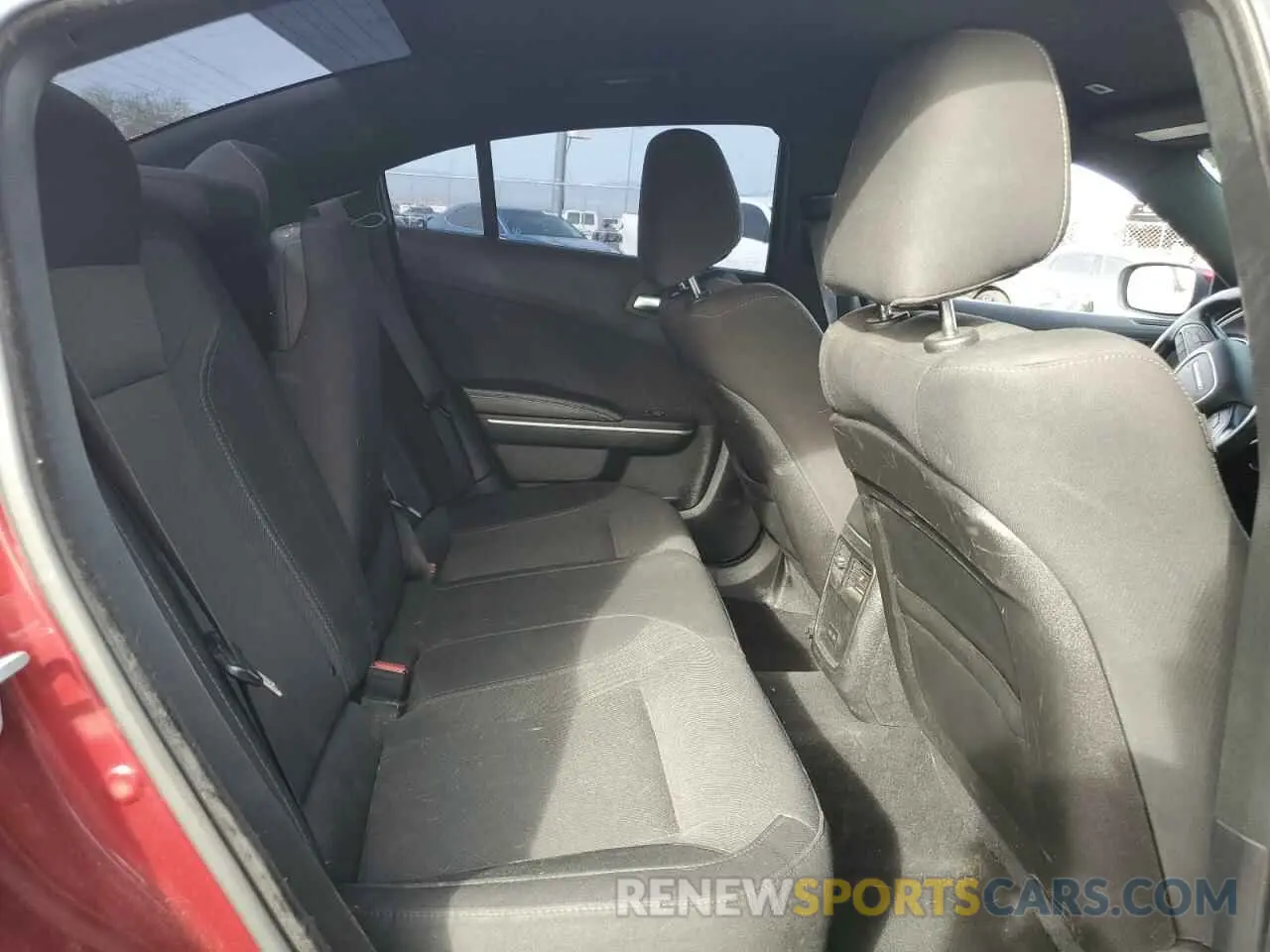 10 Photograph of a damaged car 2C3CDXBG3KH692634 DODGE CHARGER 2019