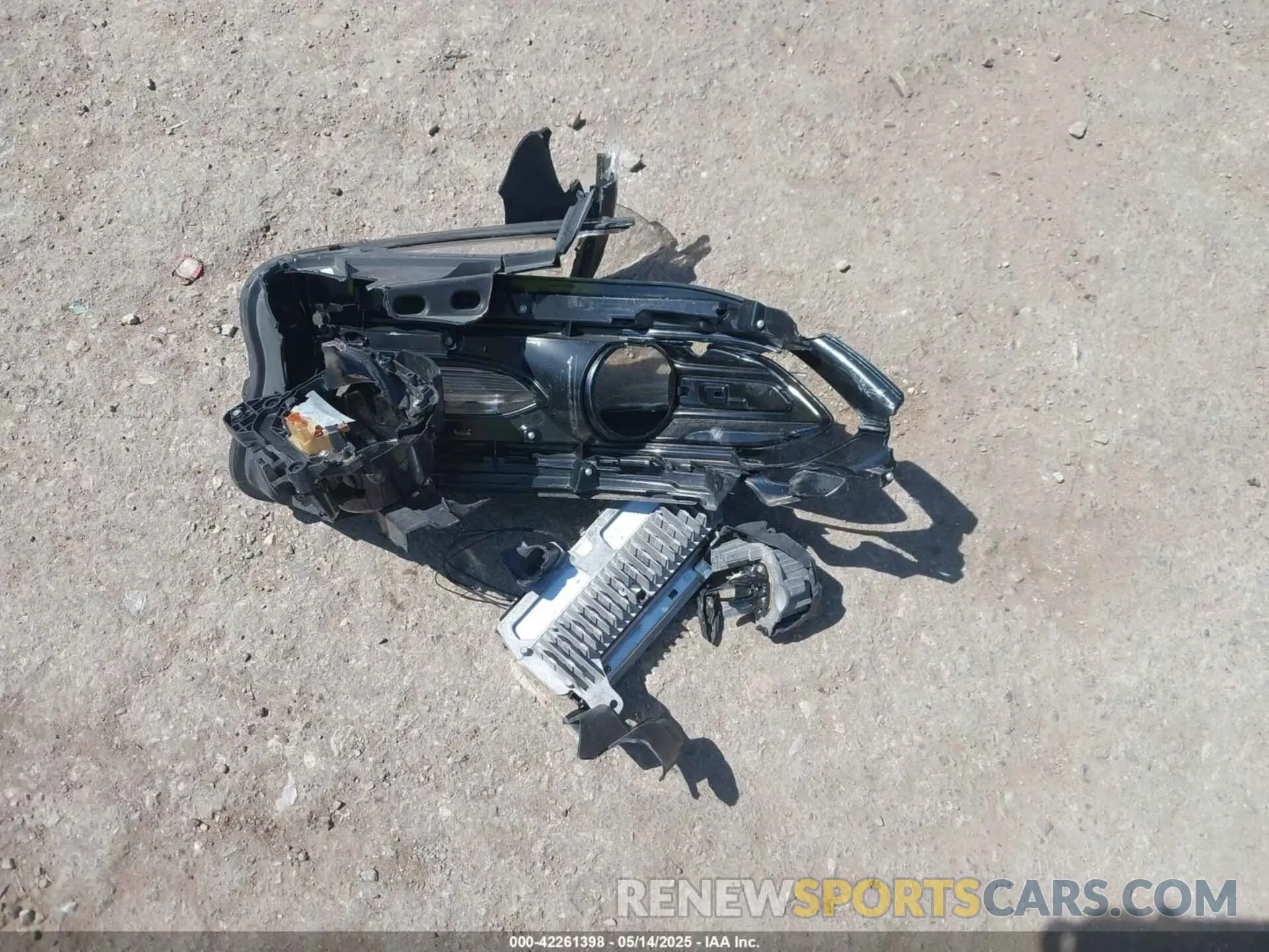 12 Photograph of a damaged car 2C3CDXBG3KH709772 DODGE CHARGER 2019