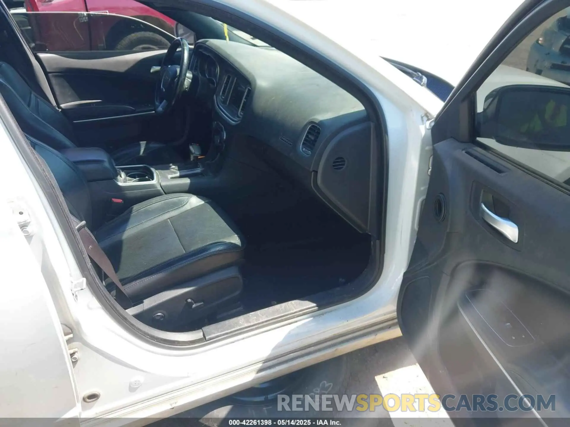 5 Photograph of a damaged car 2C3CDXBG3KH709772 DODGE CHARGER 2019