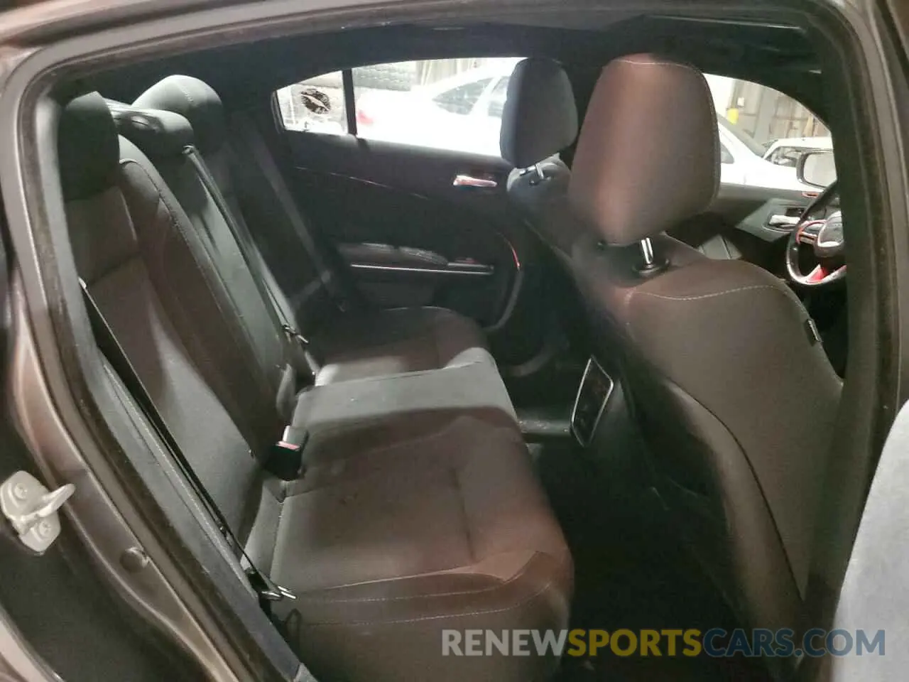 10 Photograph of a damaged car 2C3CDXBG3KH724515 DODGE CHARGER 2019