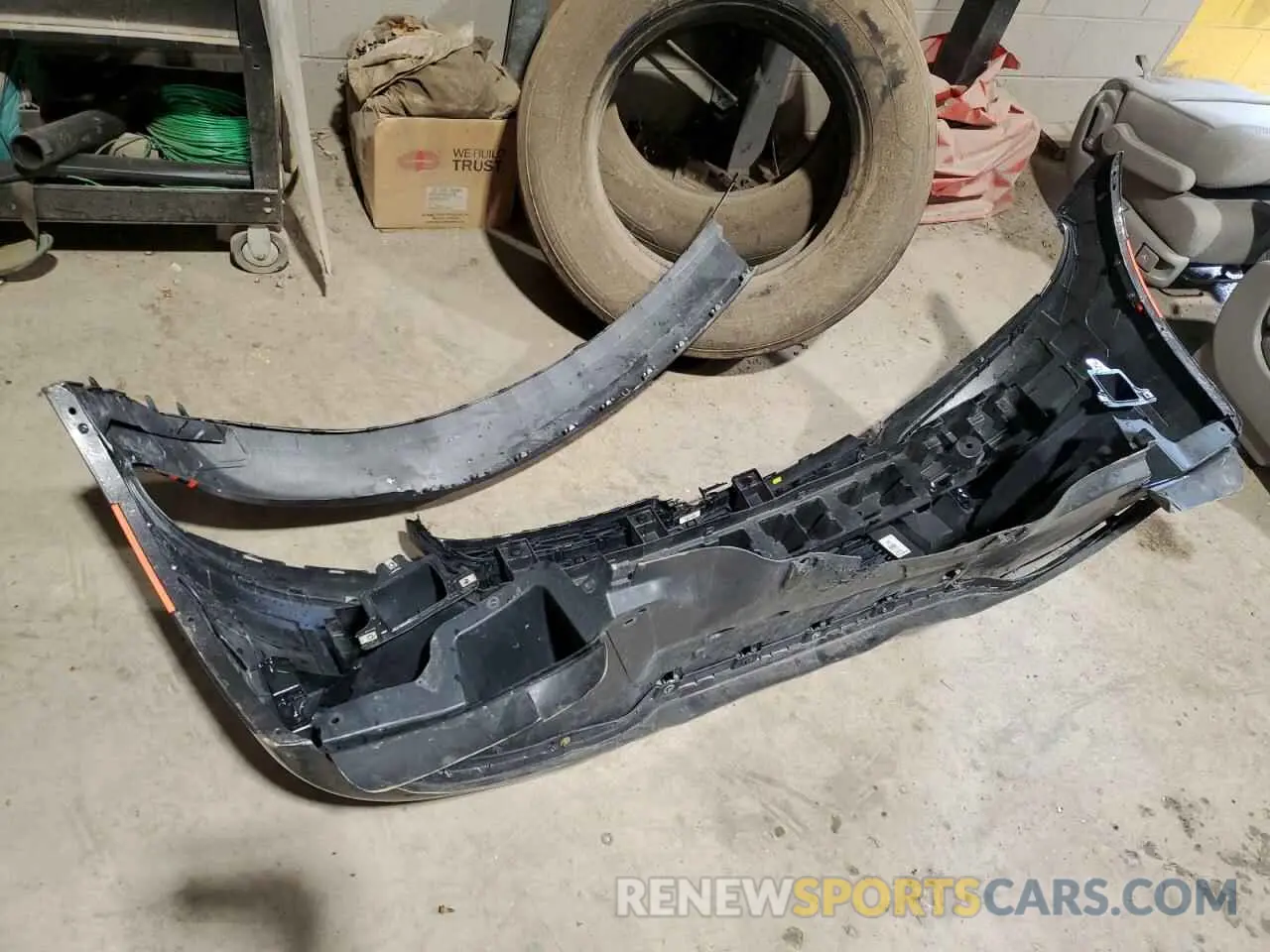 12 Photograph of a damaged car 2C3CDXBG3KH724515 DODGE CHARGER 2019