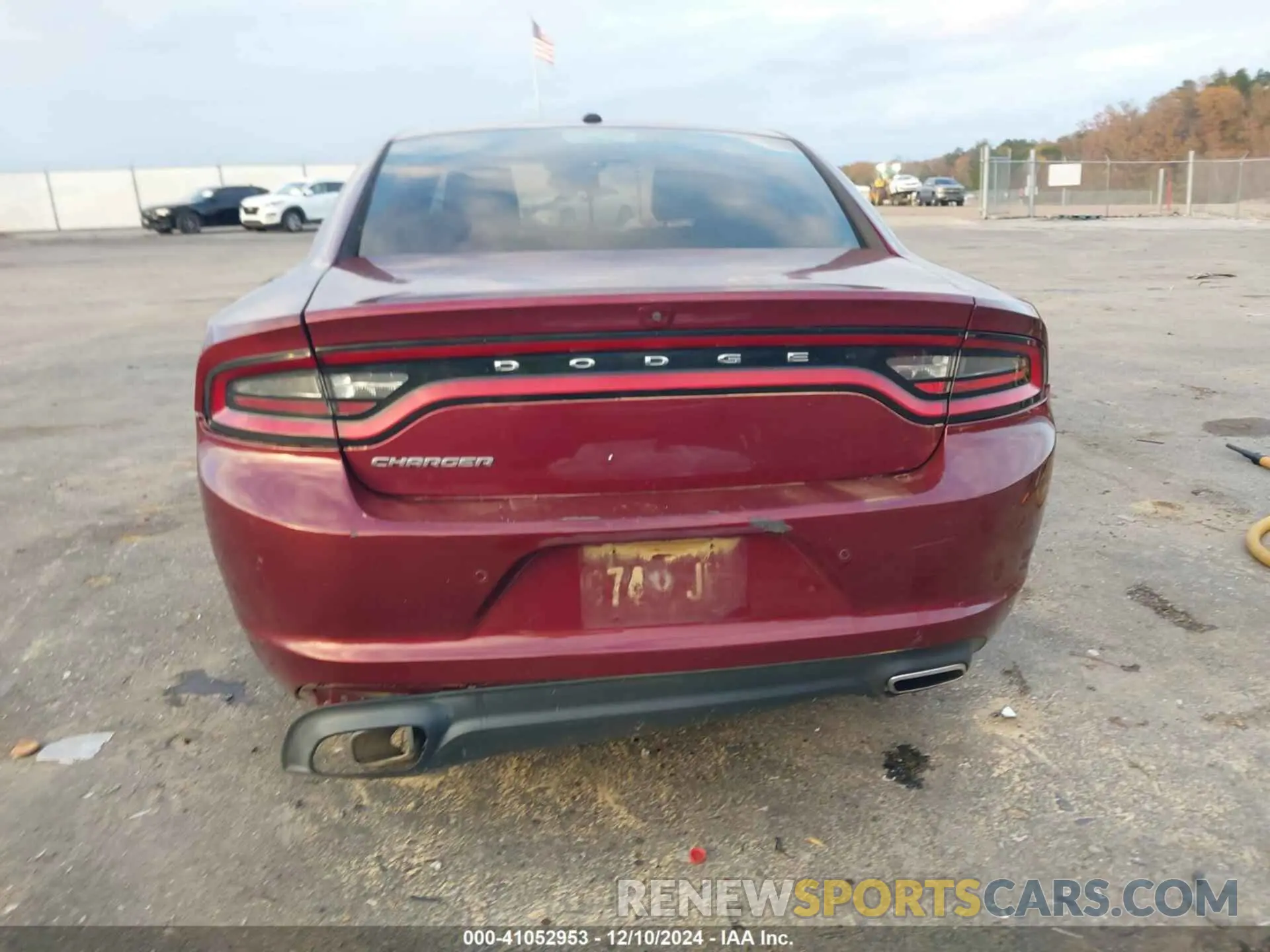 17 Photograph of a damaged car 2C3CDXBG4KH643541 DODGE CHARGER 2019