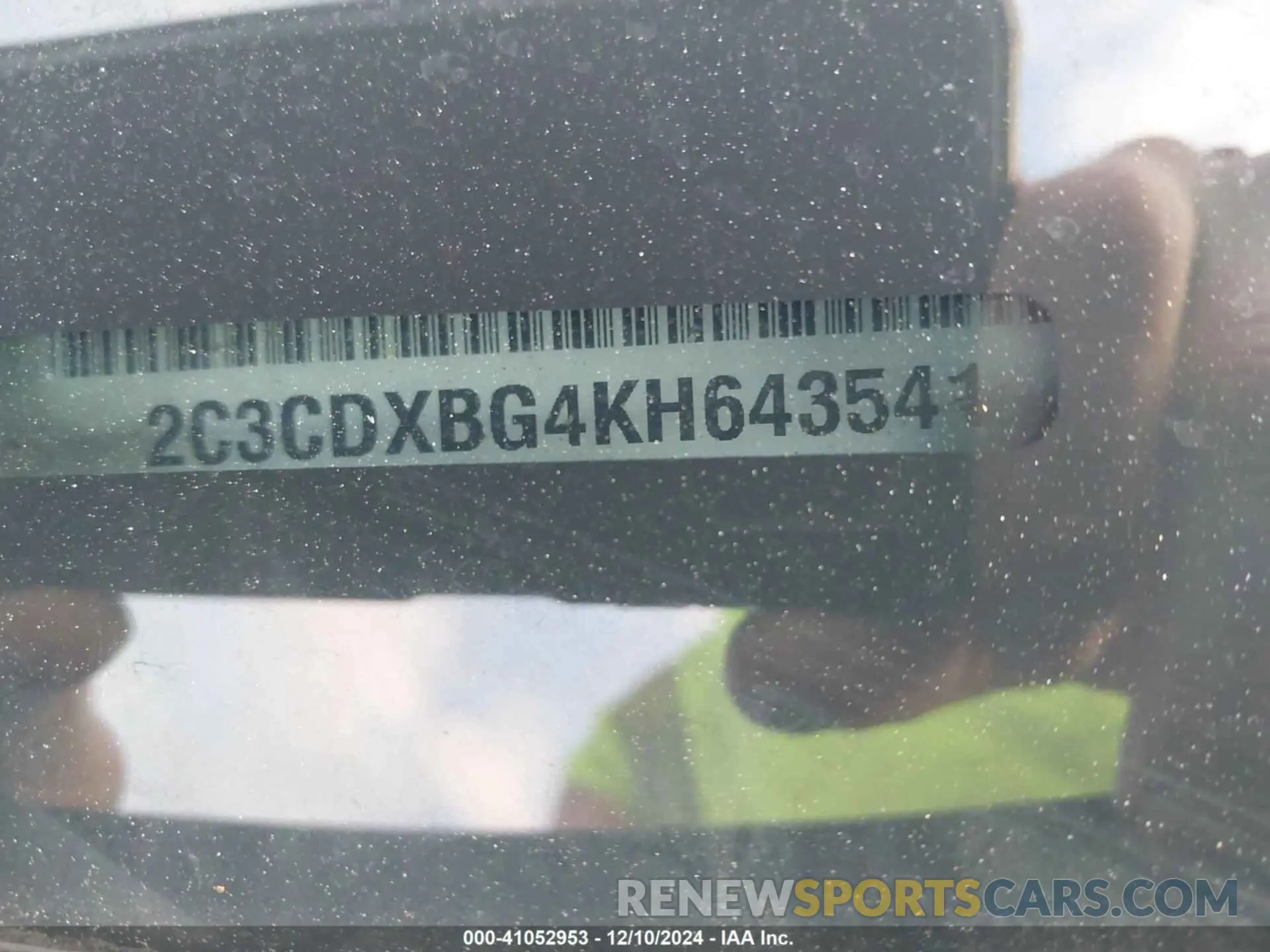9 Photograph of a damaged car 2C3CDXBG4KH643541 DODGE CHARGER 2019