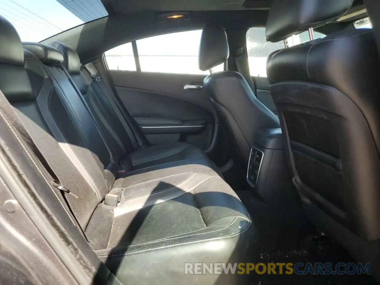 10 Photograph of a damaged car 2C3CDXBG4KH655690 DODGE CHARGER 2019