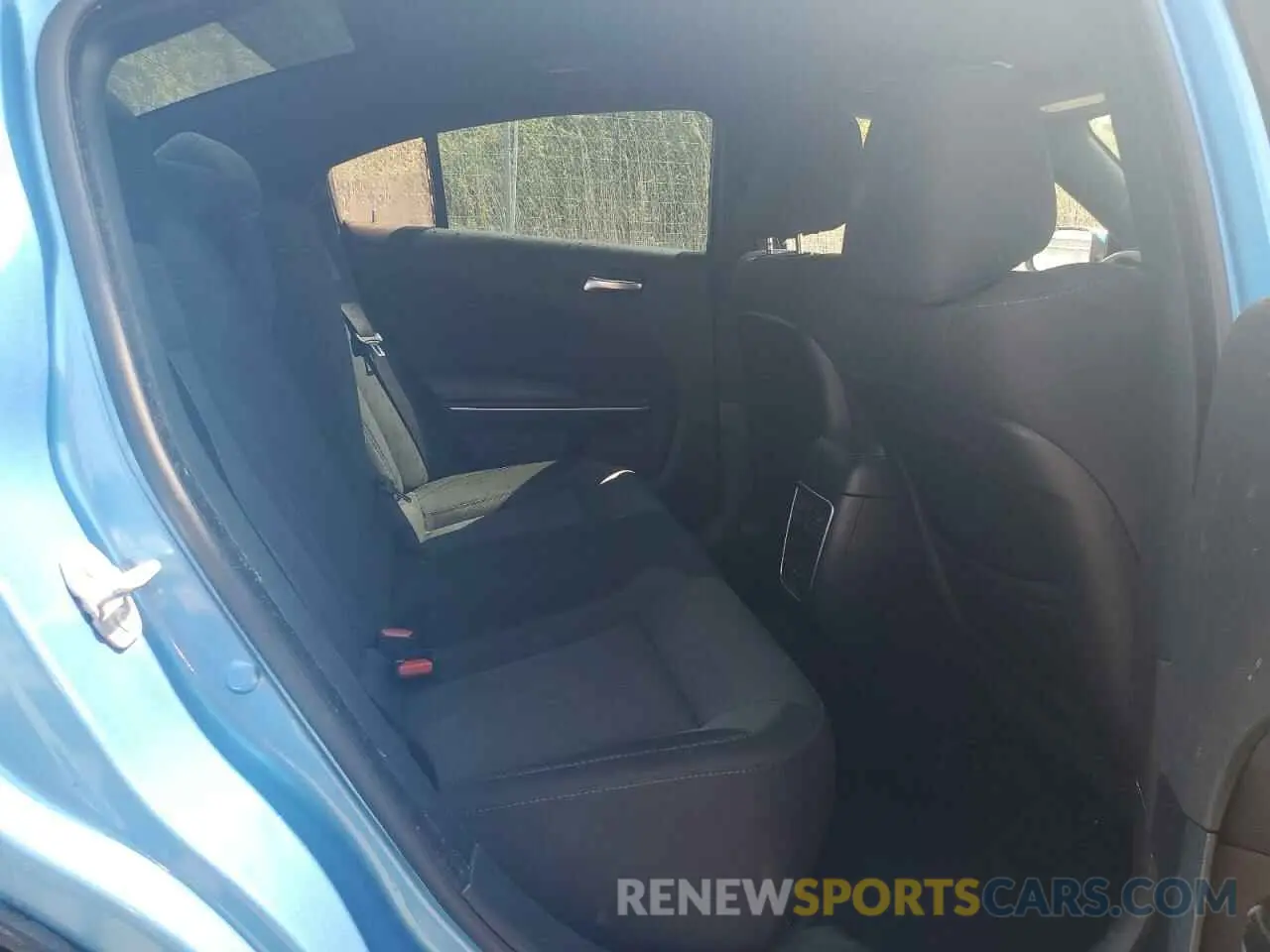 10 Photograph of a damaged car 2C3CDXBG4KH658489 DODGE CHARGER 2019