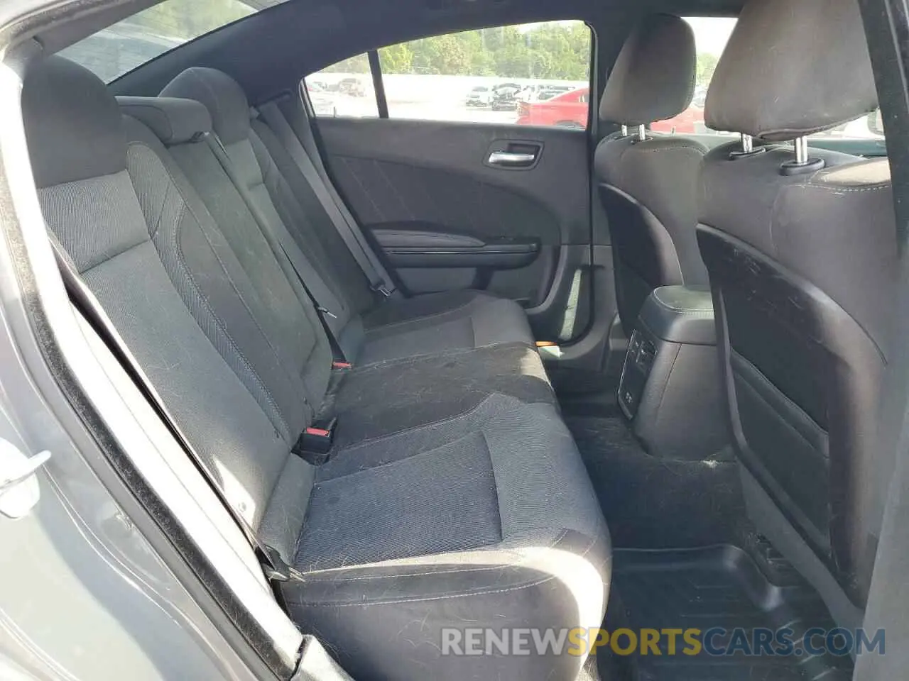 10 Photograph of a damaged car 2C3CDXBG5KH672949 DODGE CHARGER 2019