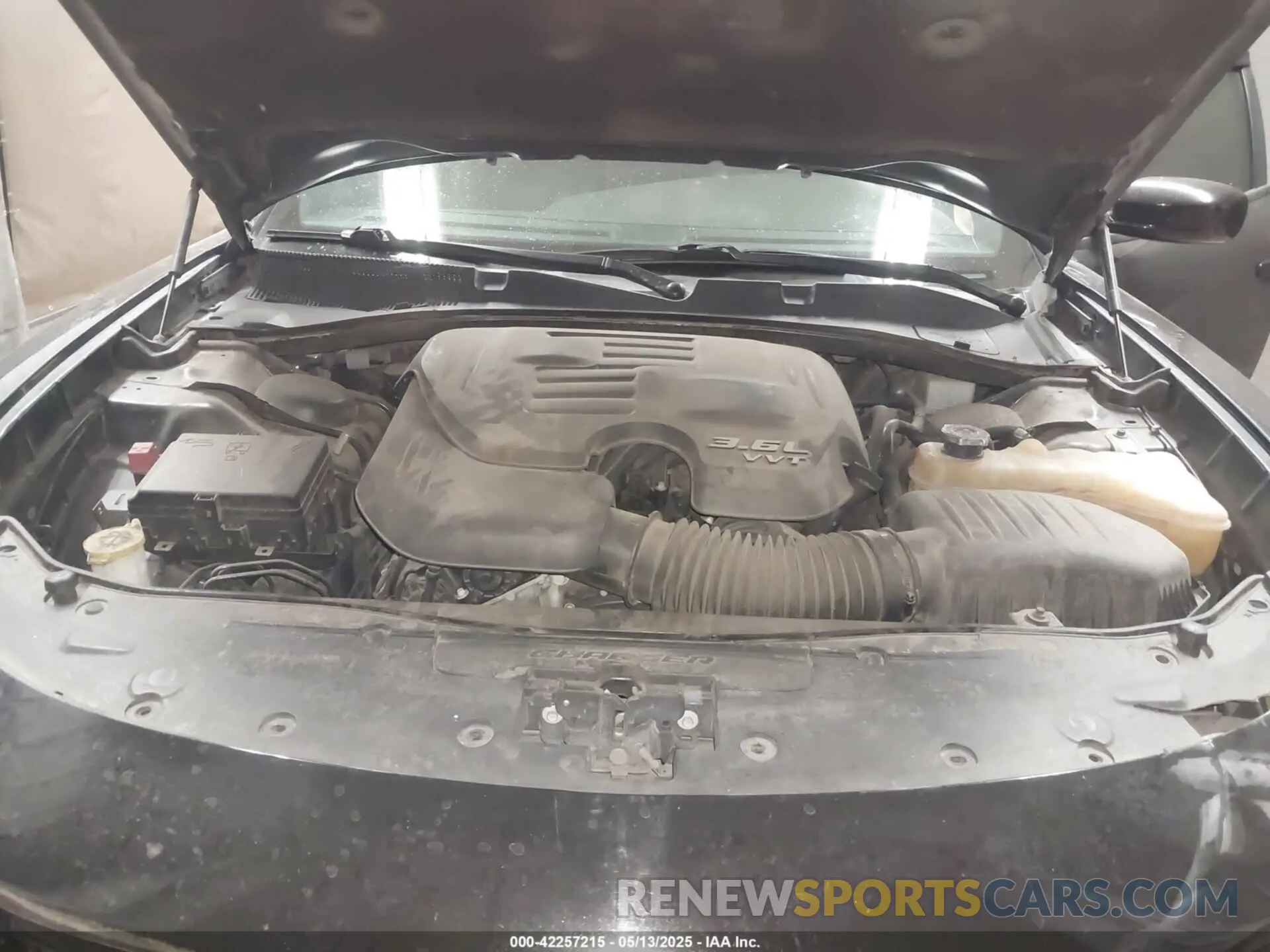 10 Photograph of a damaged car 2C3CDXBG5KH688567 DODGE CHARGER 2019