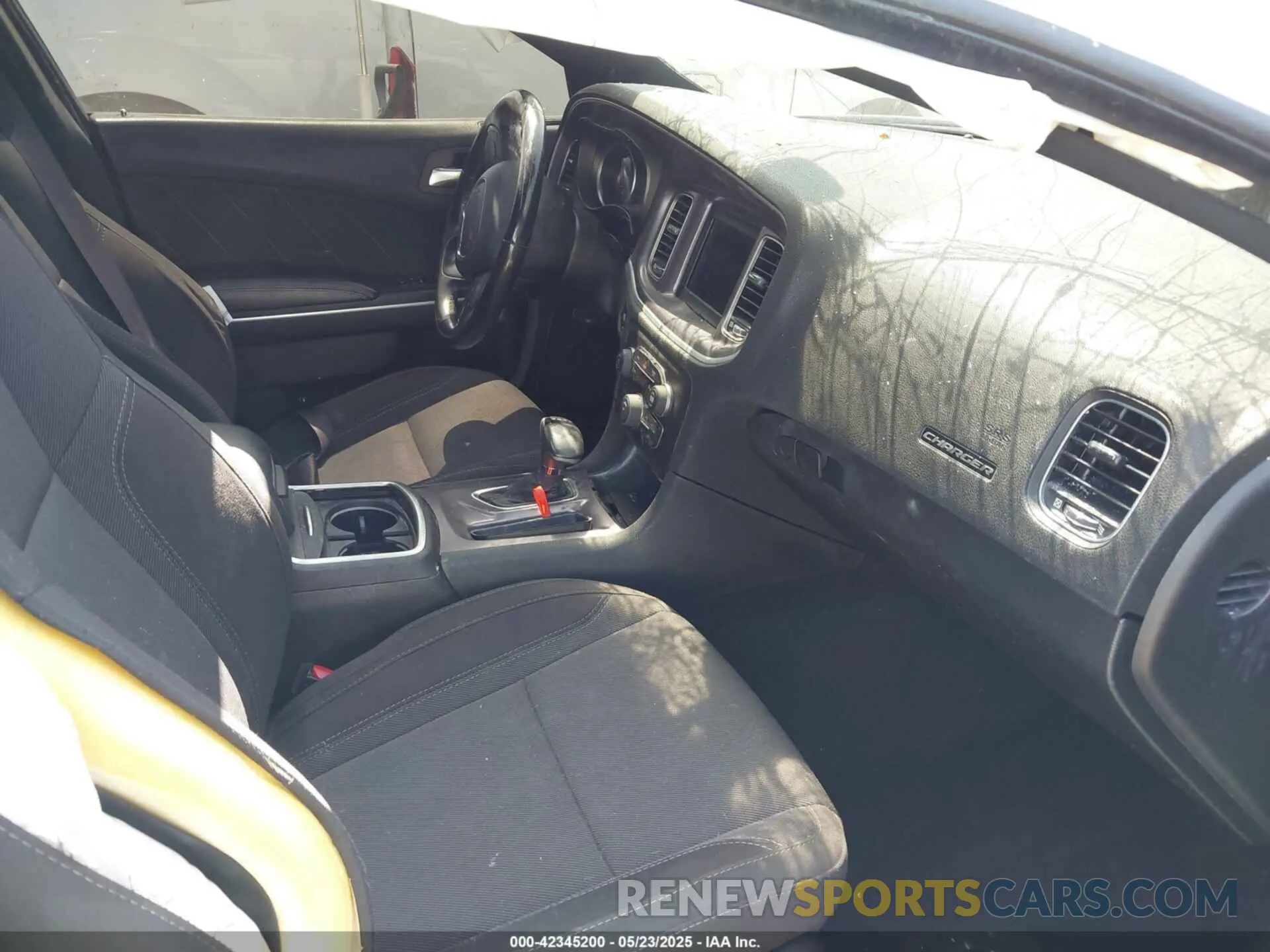 5 Photograph of a damaged car 2C3CDXBG6KH710141 DODGE CHARGER 2019