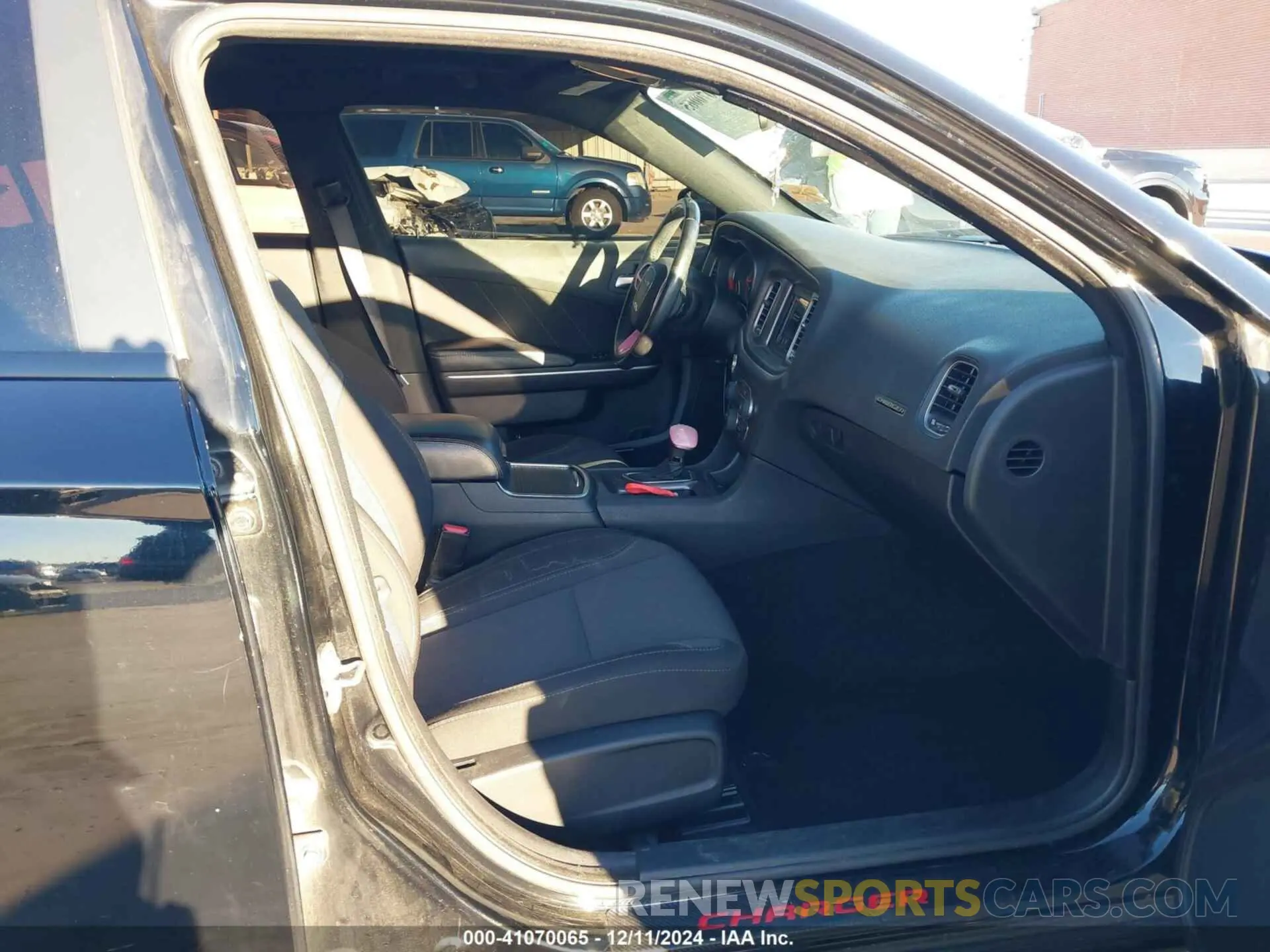 5 Photograph of a damaged car 2C3CDXBG6KH719843 DODGE CHARGER 2019