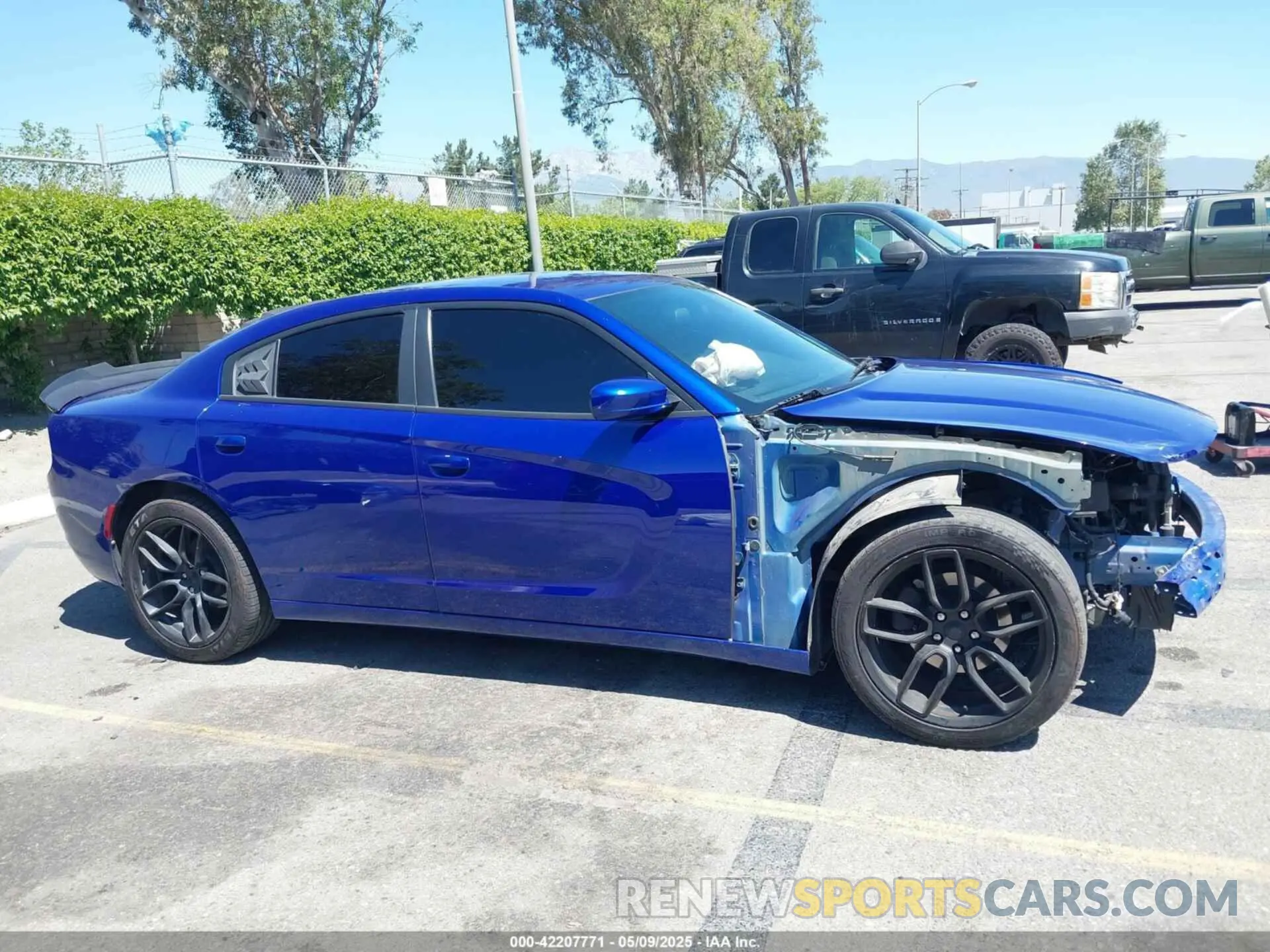 14 Photograph of a damaged car 2C3CDXBG6KH729739 DODGE CHARGER 2019