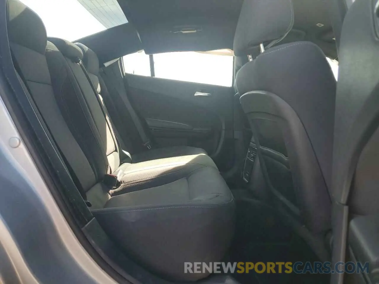 10 Photograph of a damaged car 2C3CDXBG7KH616883 DODGE CHARGER 2019