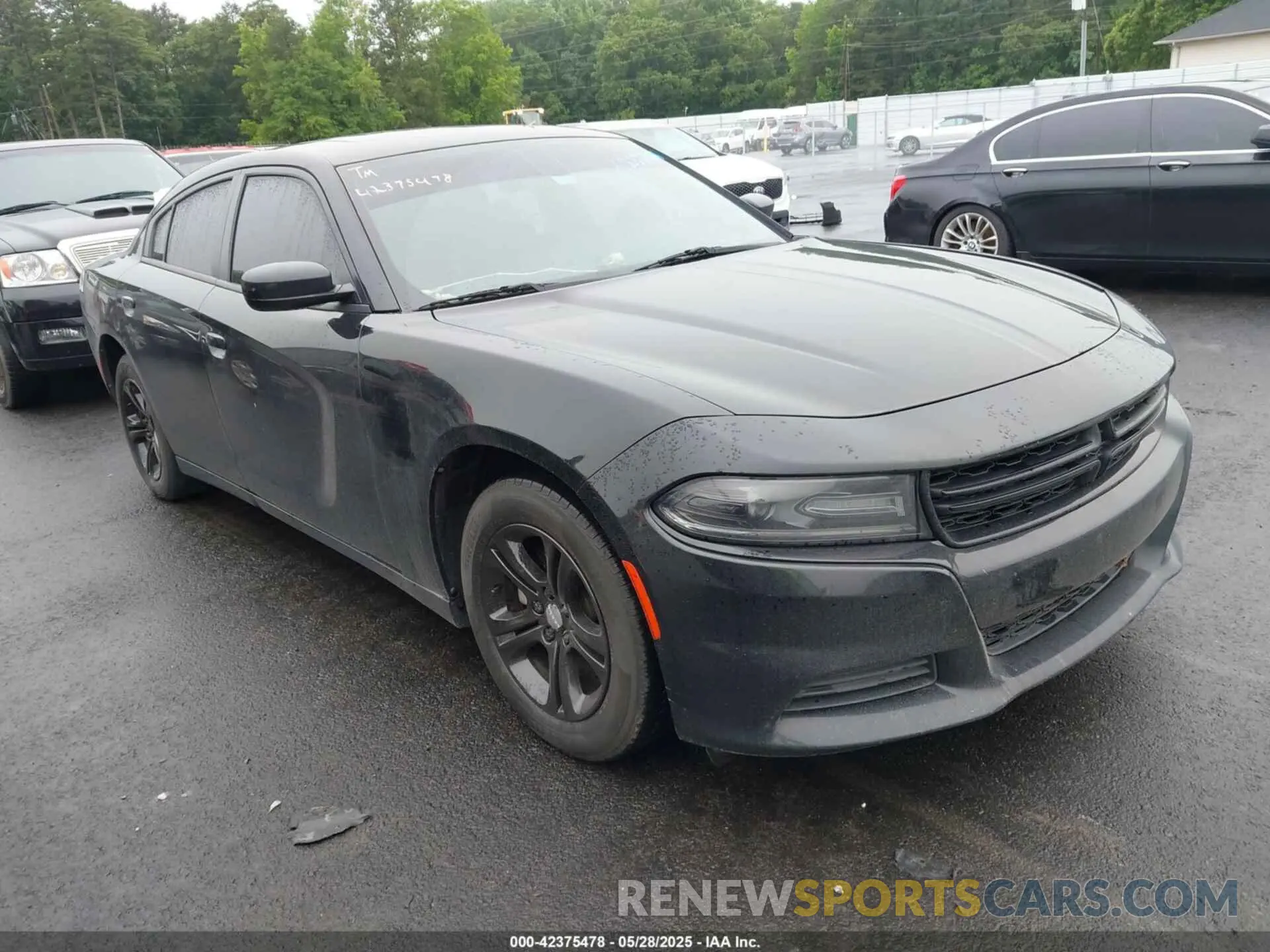 1 Photograph of a damaged car 2C3CDXBG7KH696444 DODGE CHARGER 2019