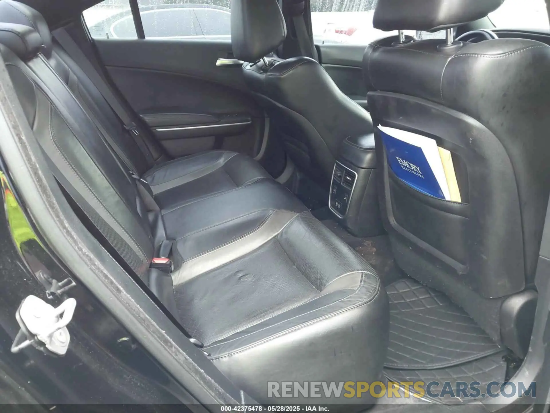 8 Photograph of a damaged car 2C3CDXBG7KH696444 DODGE CHARGER 2019