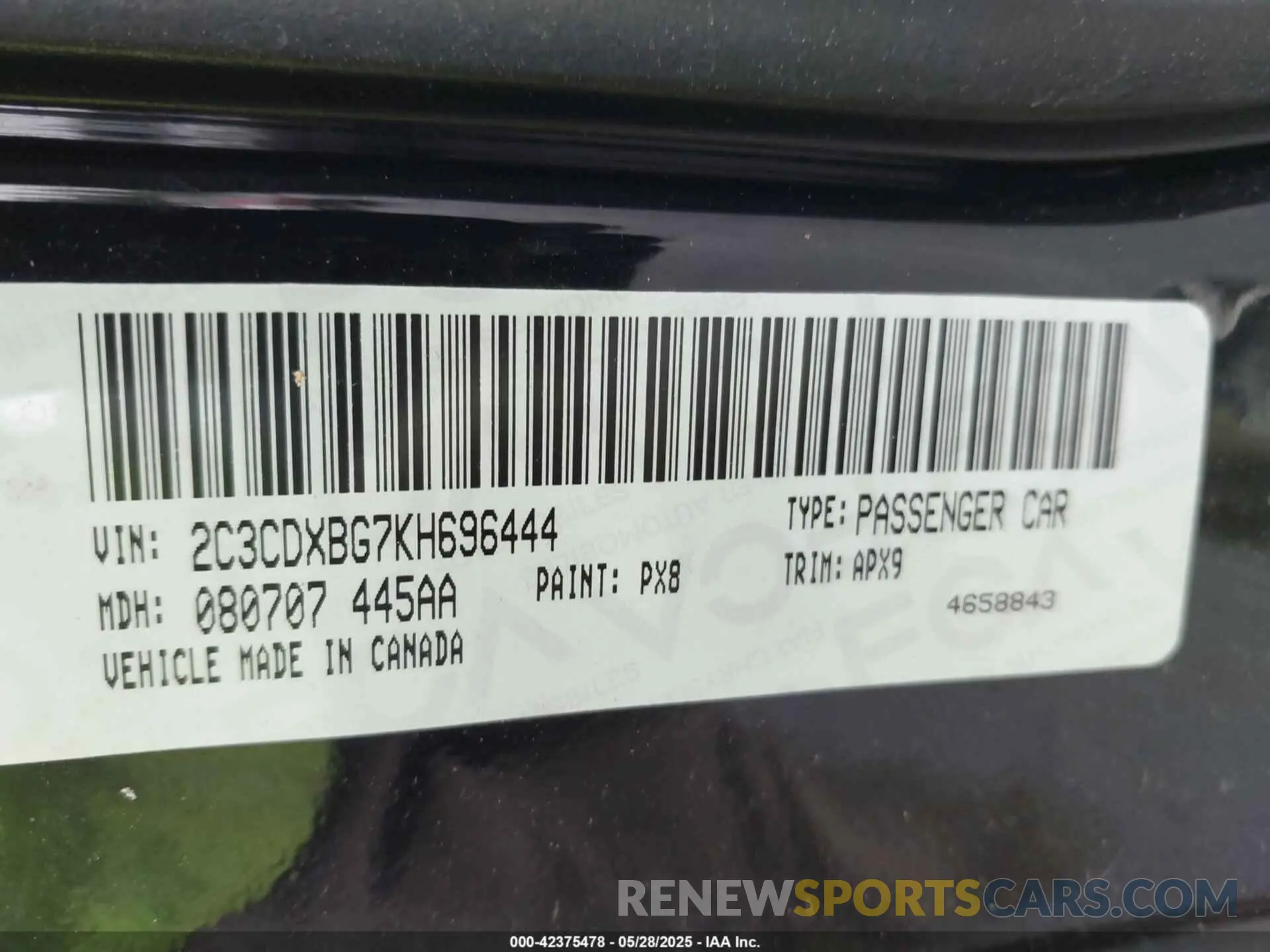 9 Photograph of a damaged car 2C3CDXBG7KH696444 DODGE CHARGER 2019