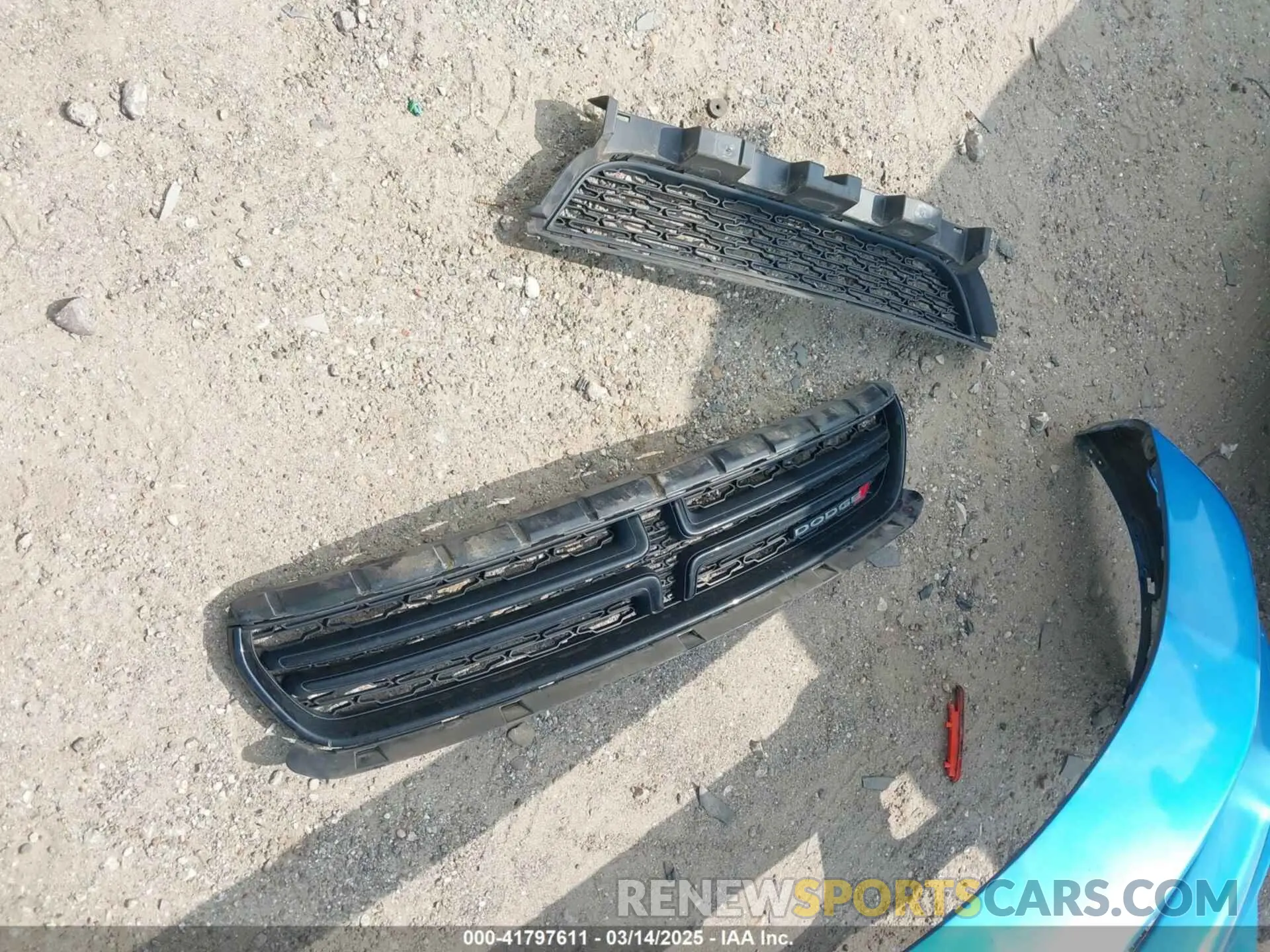 18 Photograph of a damaged car 2C3CDXBG8KH510622 DODGE CHARGER 2019