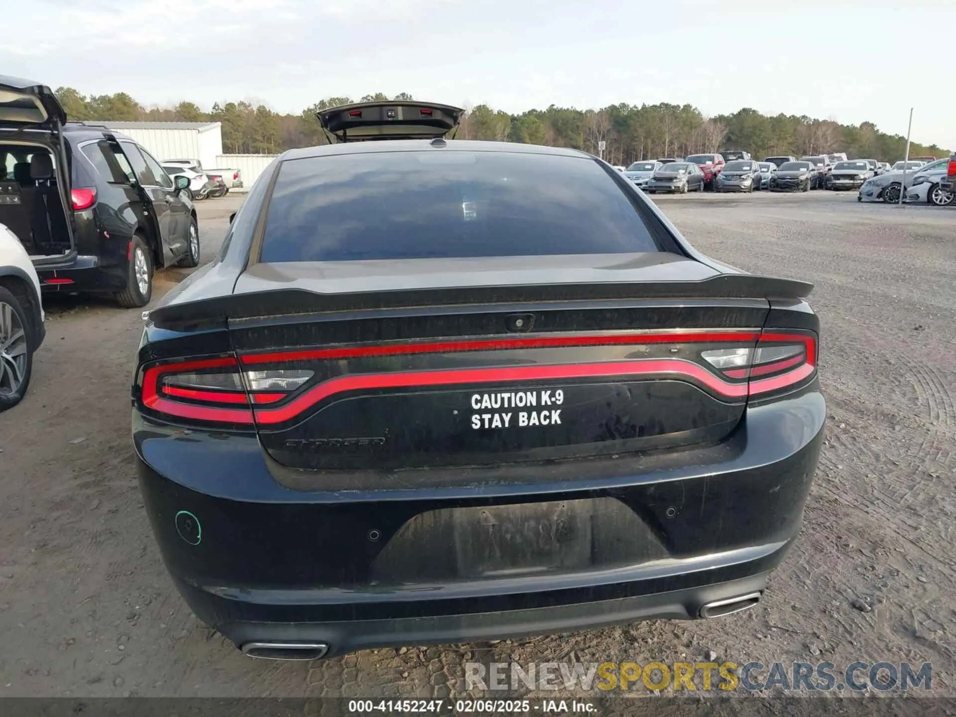 17 Photograph of a damaged car 2C3CDXBG8KH598815 DODGE CHARGER 2019