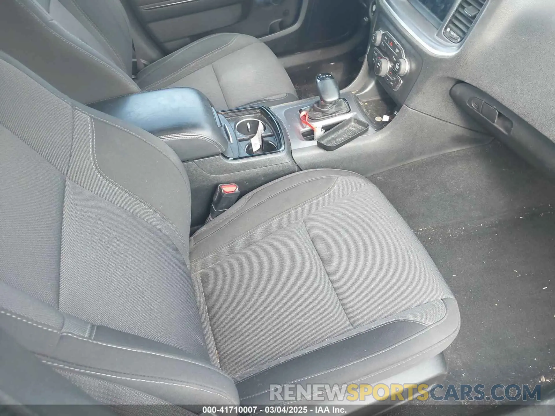 5 Photograph of a damaged car 2C3CDXBG8KH668202 DODGE CHARGER 2019