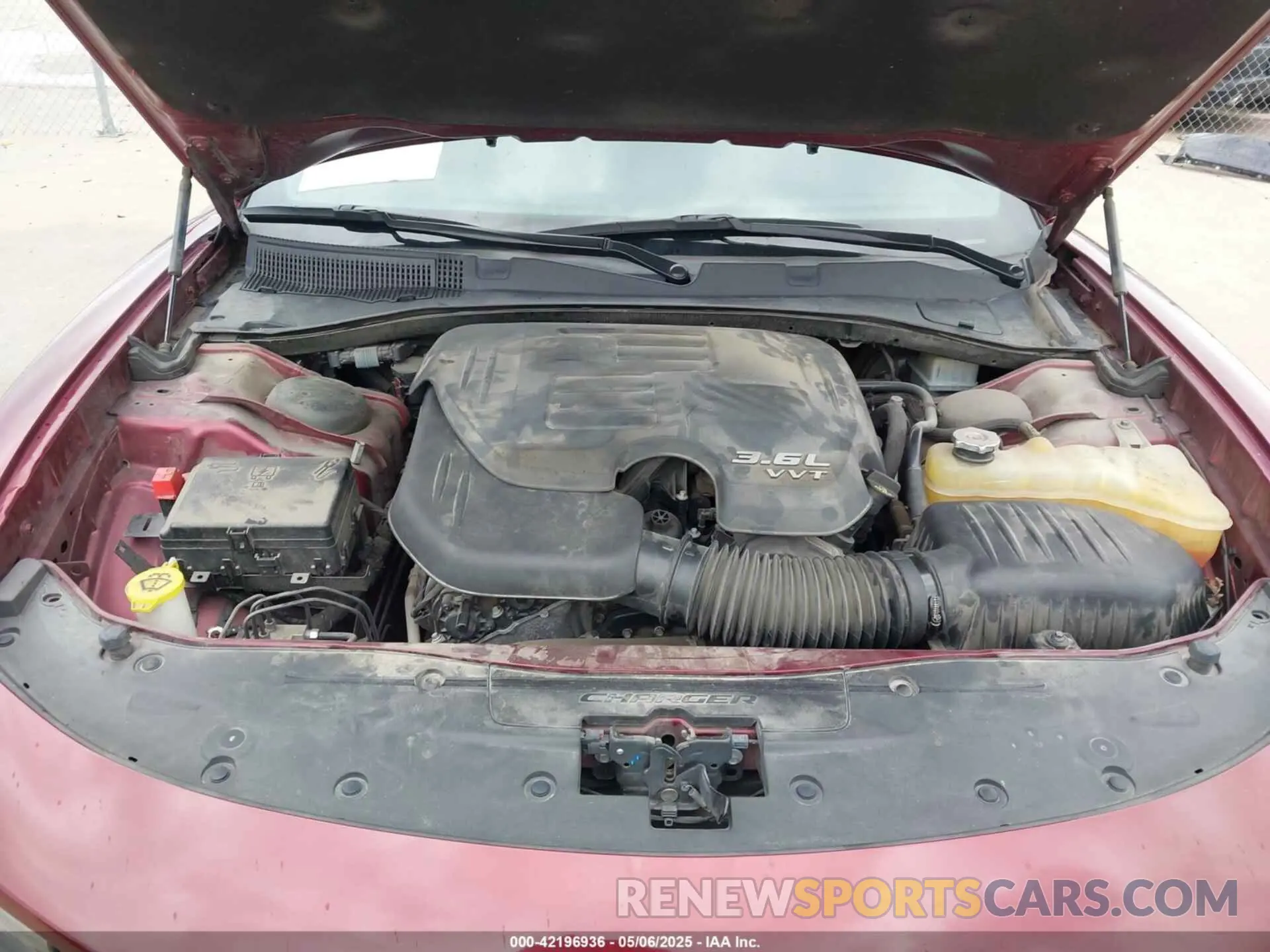 10 Photograph of a damaged car 2C3CDXBG8KH668362 DODGE CHARGER 2019