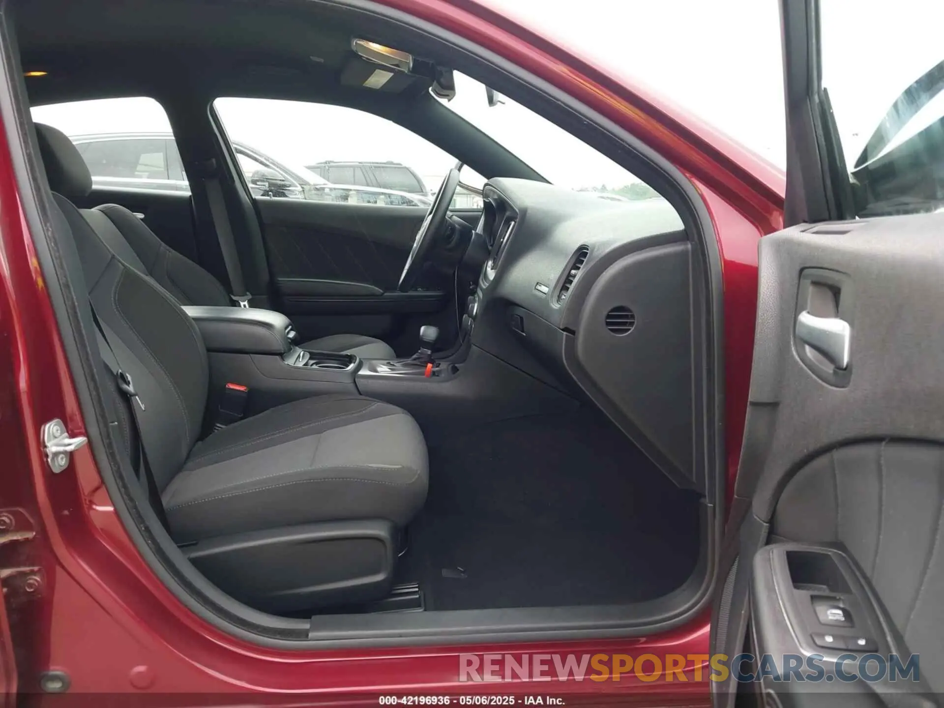 5 Photograph of a damaged car 2C3CDXBG8KH668362 DODGE CHARGER 2019