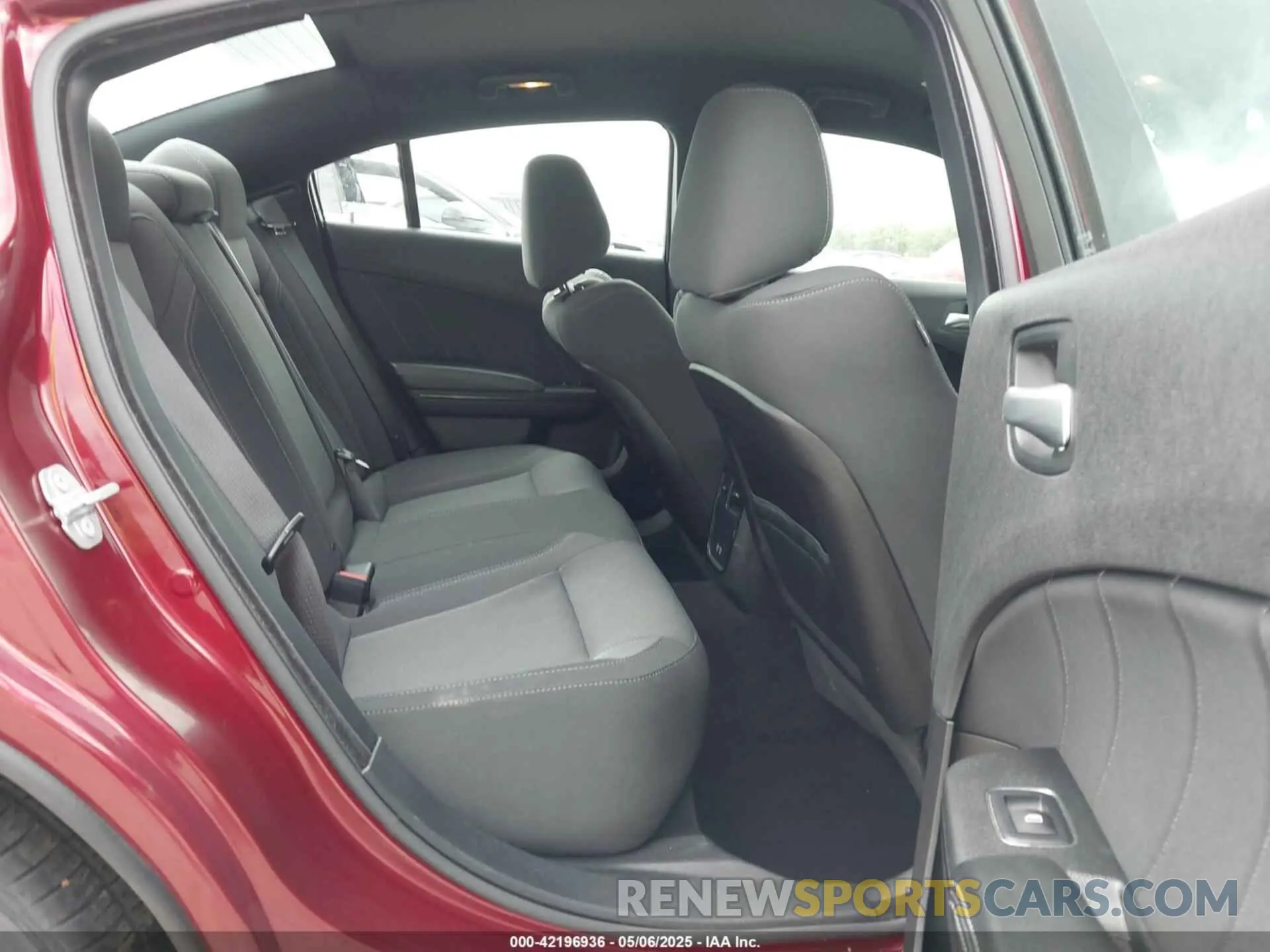 8 Photograph of a damaged car 2C3CDXBG8KH668362 DODGE CHARGER 2019