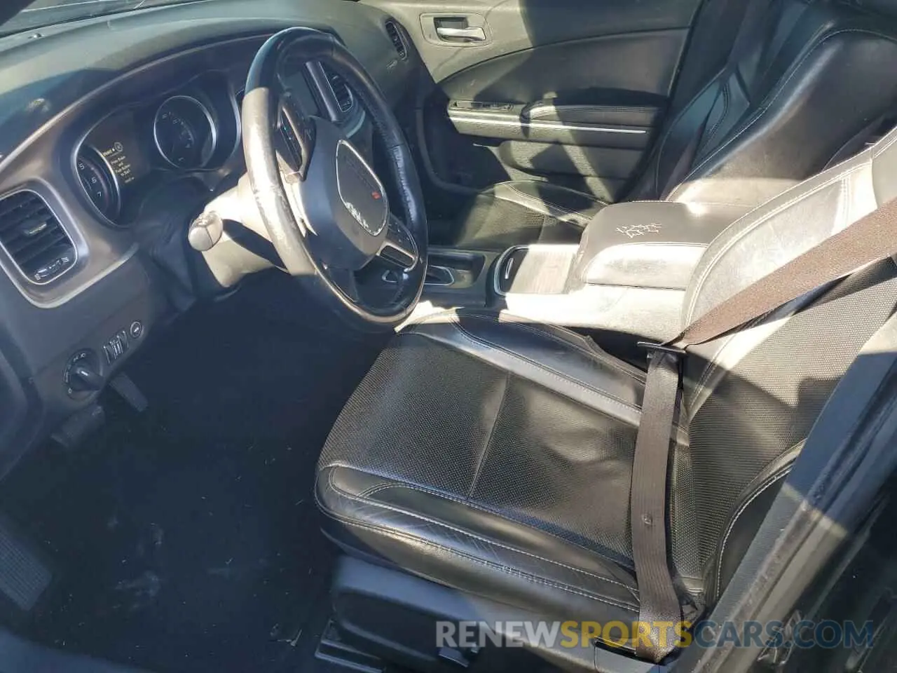 7 Photograph of a damaged car 2C3CDXBG8KH695884 DODGE CHARGER 2019