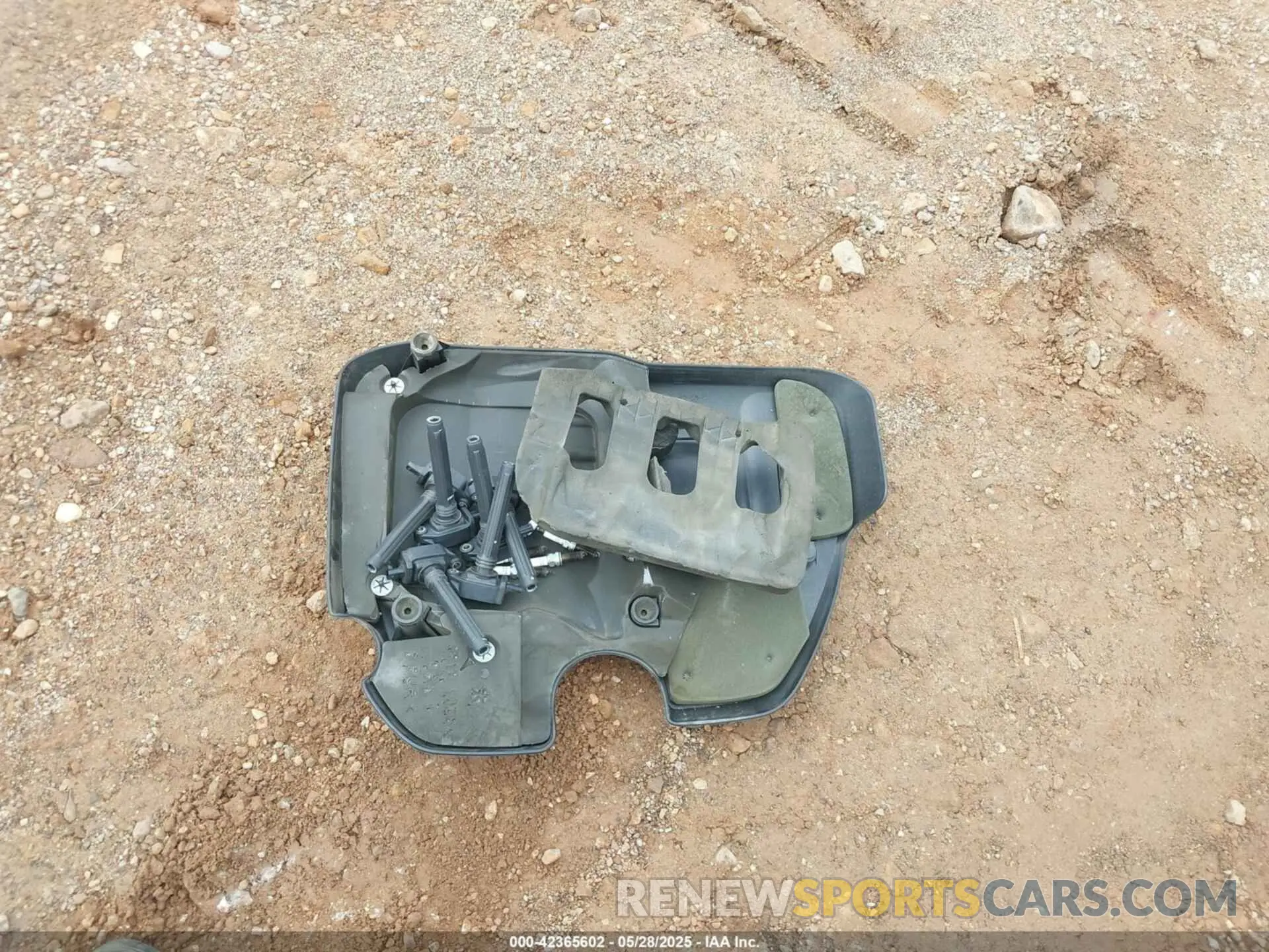 12 Photograph of a damaged car 2C3CDXBG8KH753153 DODGE CHARGER 2019