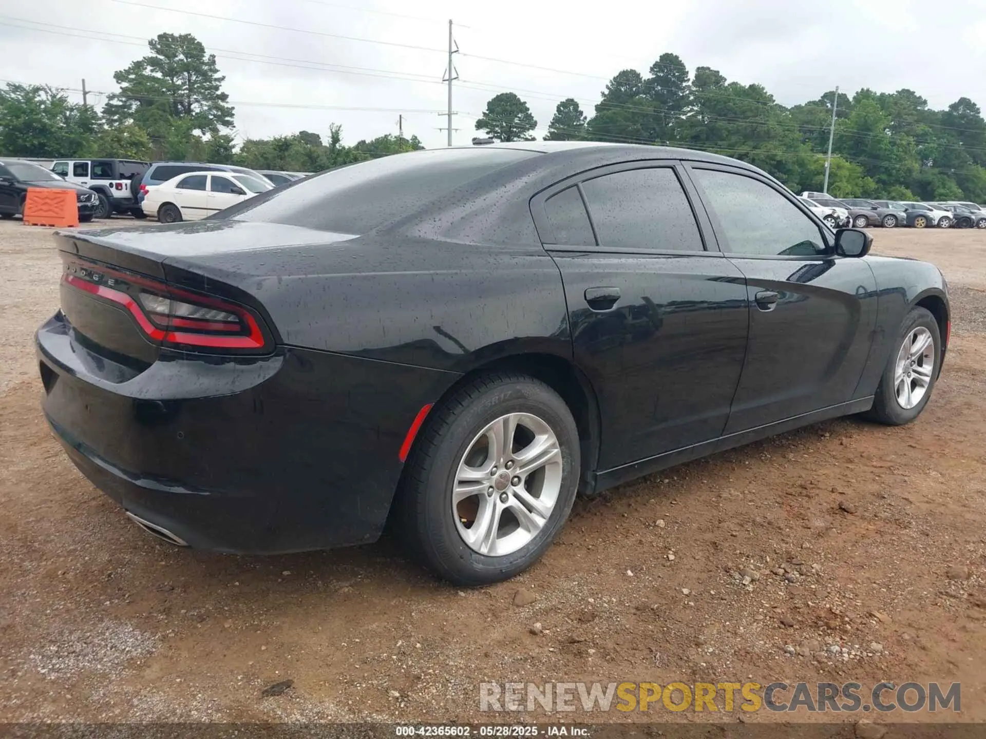 4 Photograph of a damaged car 2C3CDXBG8KH753153 DODGE CHARGER 2019