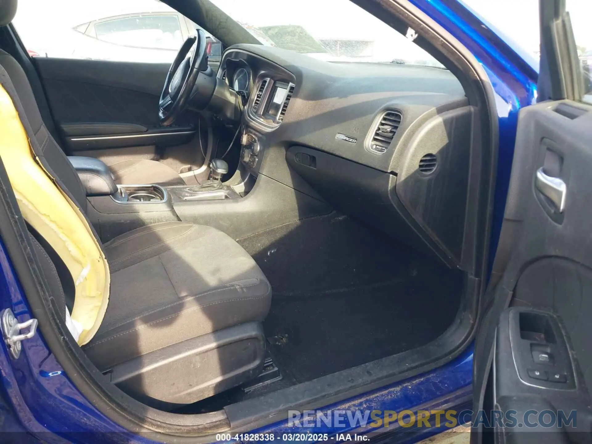 5 Photograph of a damaged car 2C3CDXBG9KH665051 DODGE CHARGER 2019