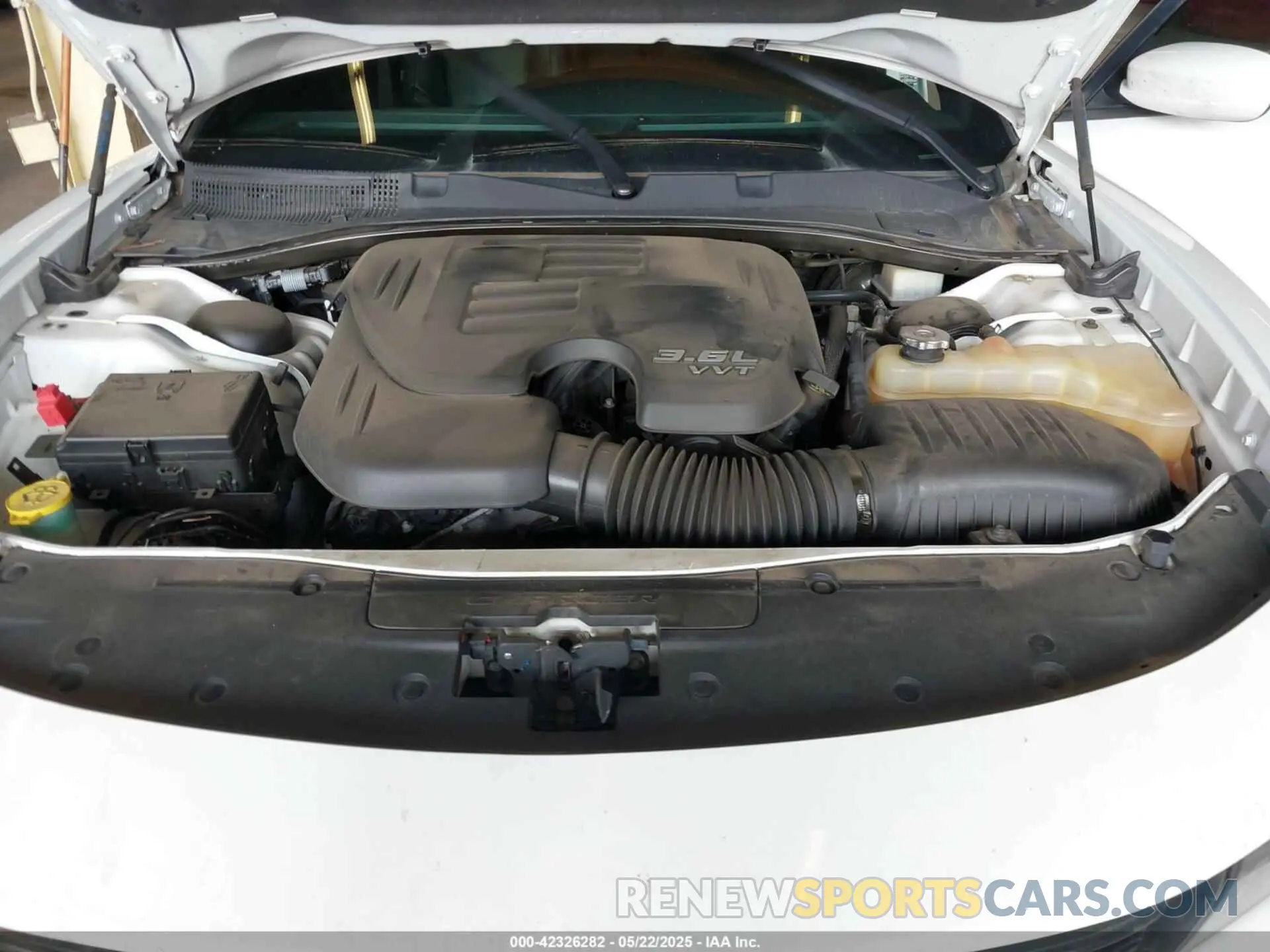 10 Photograph of a damaged car 2C3CDXBG9KH695313 DODGE CHARGER 2019