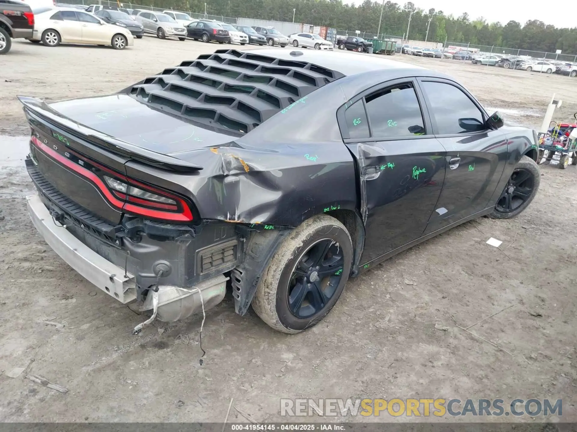 4 Photograph of a damaged car 2C3CDXBG9KH711185 DODGE CHARGER 2019