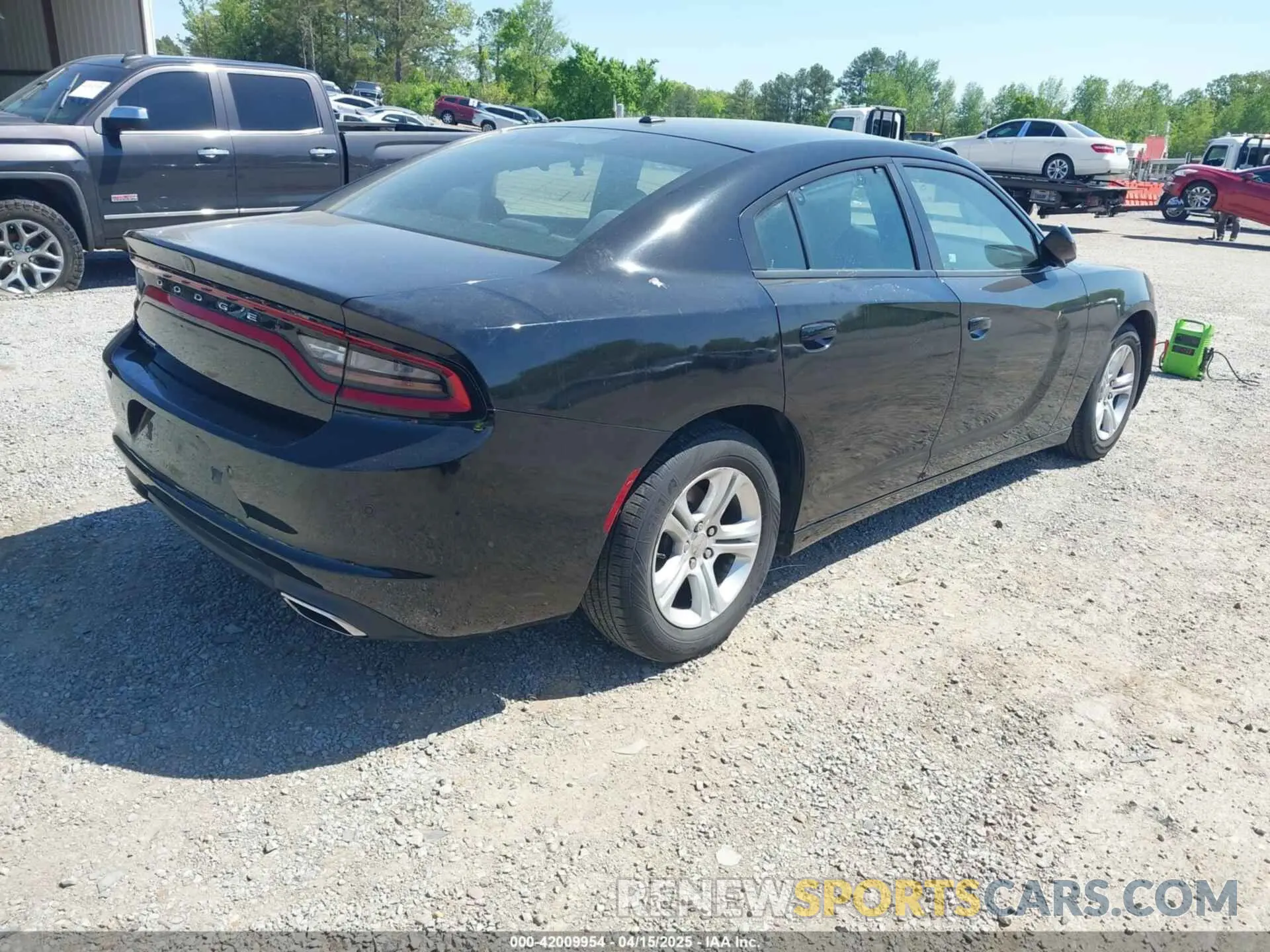 4 Photograph of a damaged car 2C3CDXBG9KH730061 DODGE CHARGER 2019