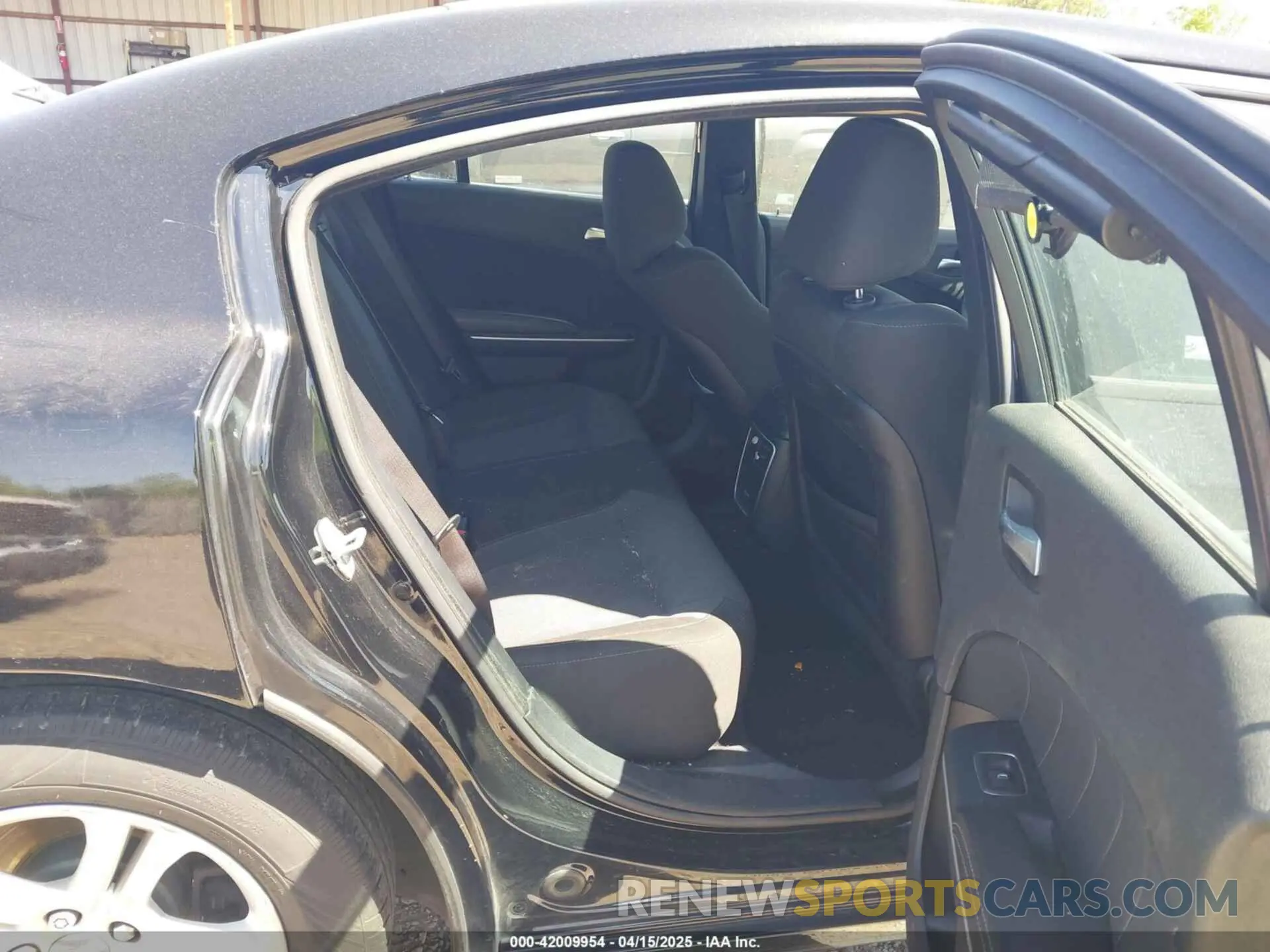 8 Photograph of a damaged car 2C3CDXBG9KH730061 DODGE CHARGER 2019