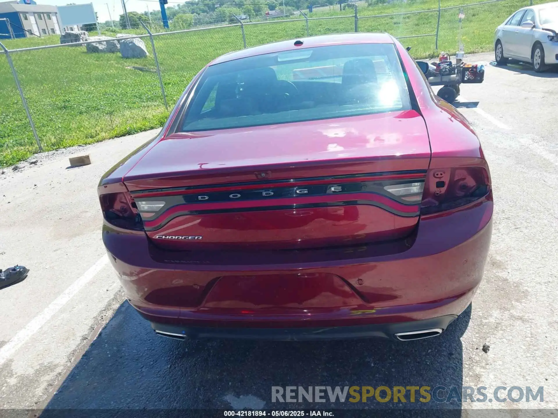 17 Photograph of a damaged car 2C3CDXBG9KH753694 DODGE CHARGER 2019