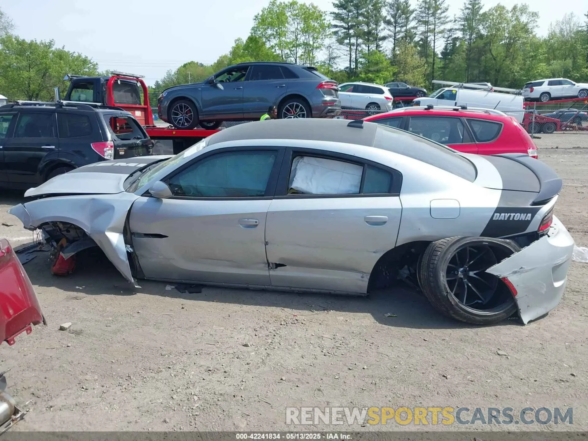 14 Photograph of a damaged car 2C3CDXCT0KH589165 DODGE CHARGER 2019