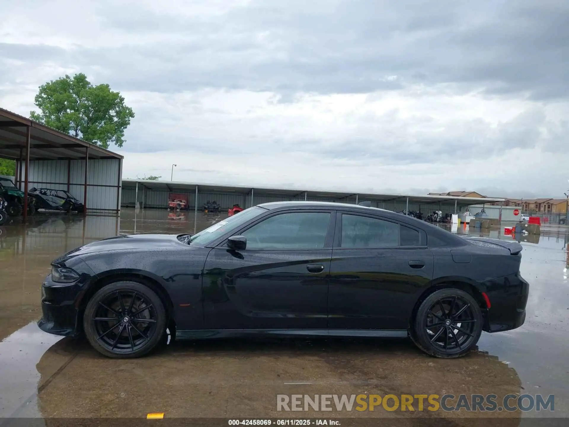 14 Photograph of a damaged car 2C3CDXCT0KH631916 DODGE CHARGER 2019