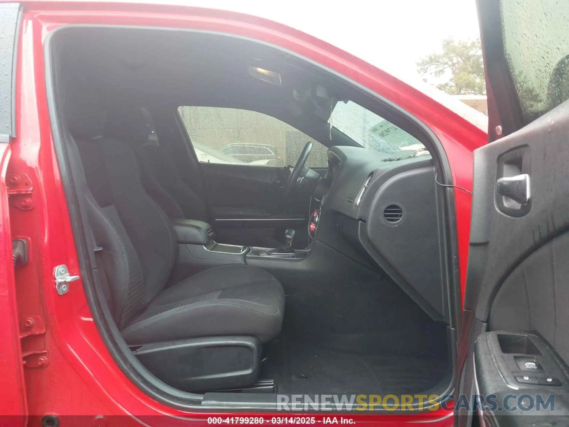 5 Photograph of a damaged car 2C3CDXCT1KH598201 DODGE CHARGER 2019